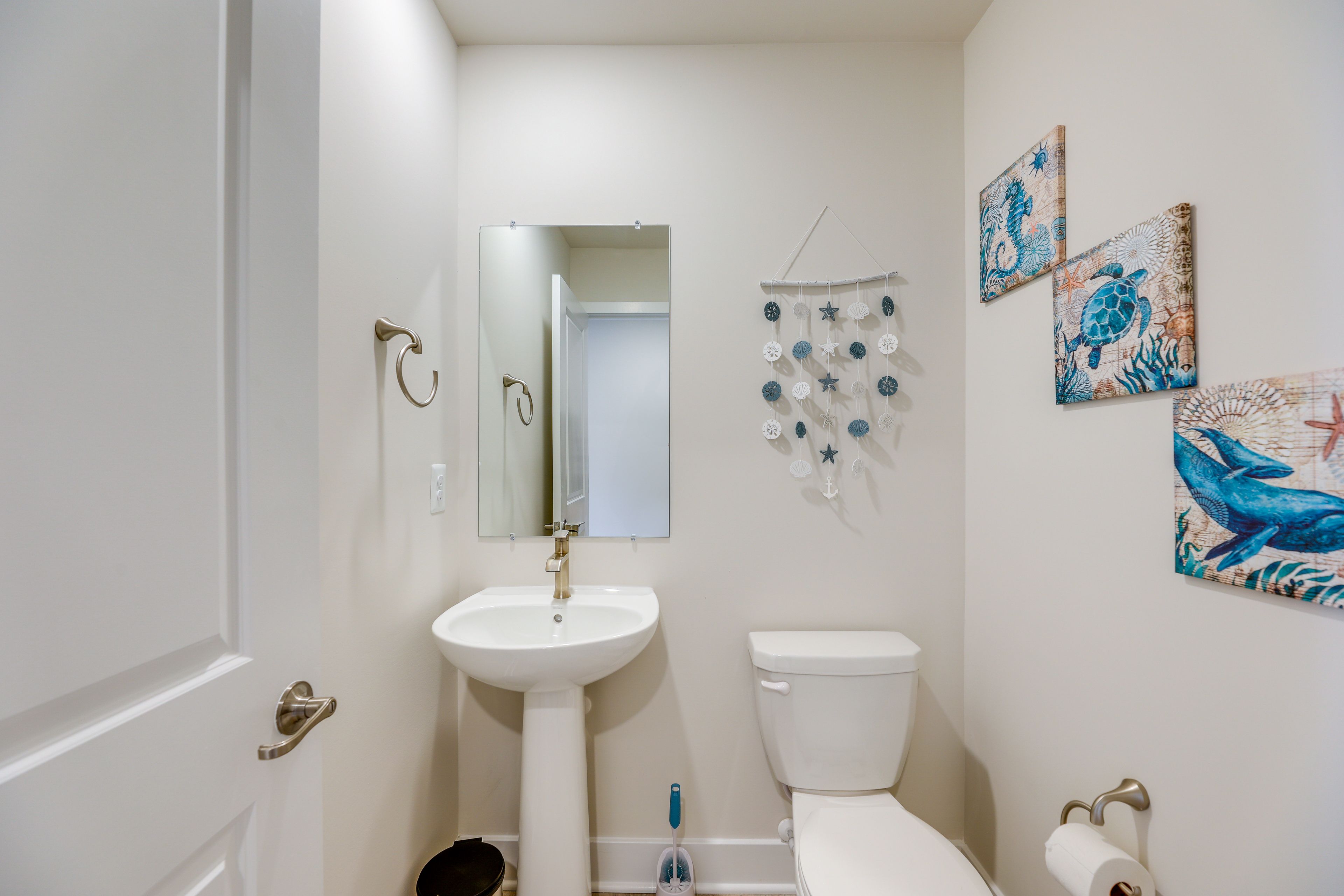 Half Bathroom | 1st Floor