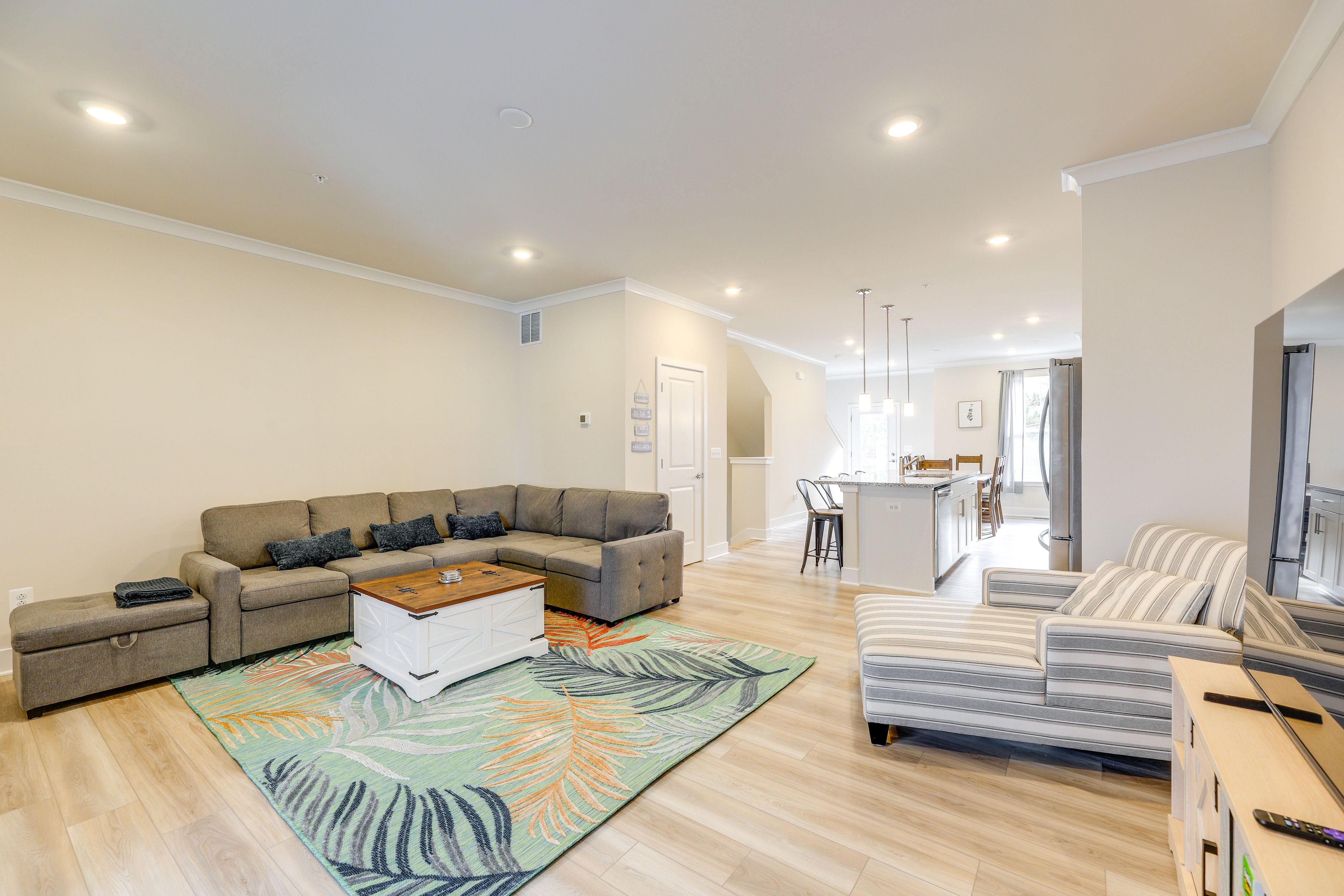 Living Room | 2nd Floor | Central A/C & Heat | Free WiFi | Smart TV