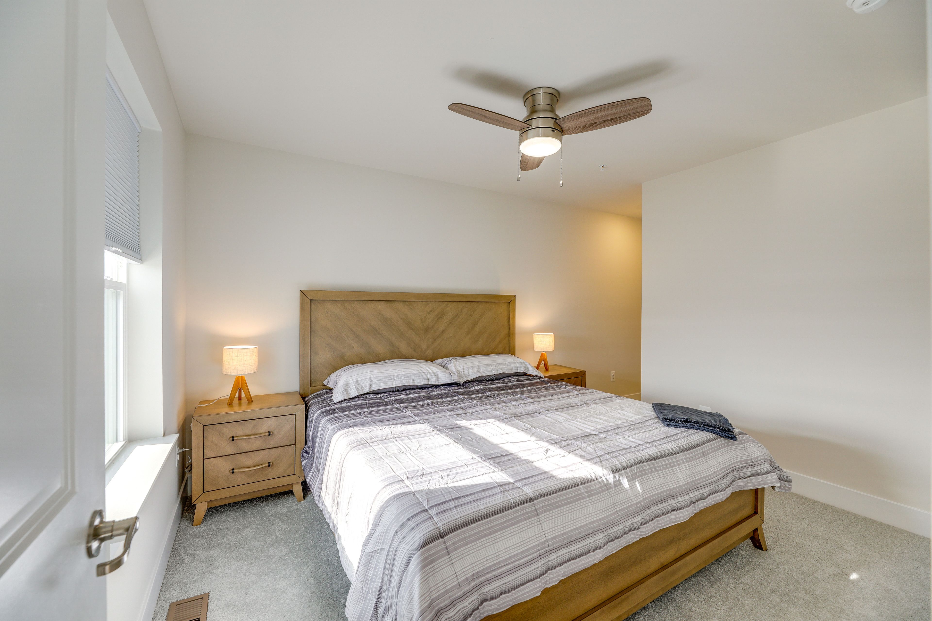 Bedroom 2 | 3rd Floor | King Bed