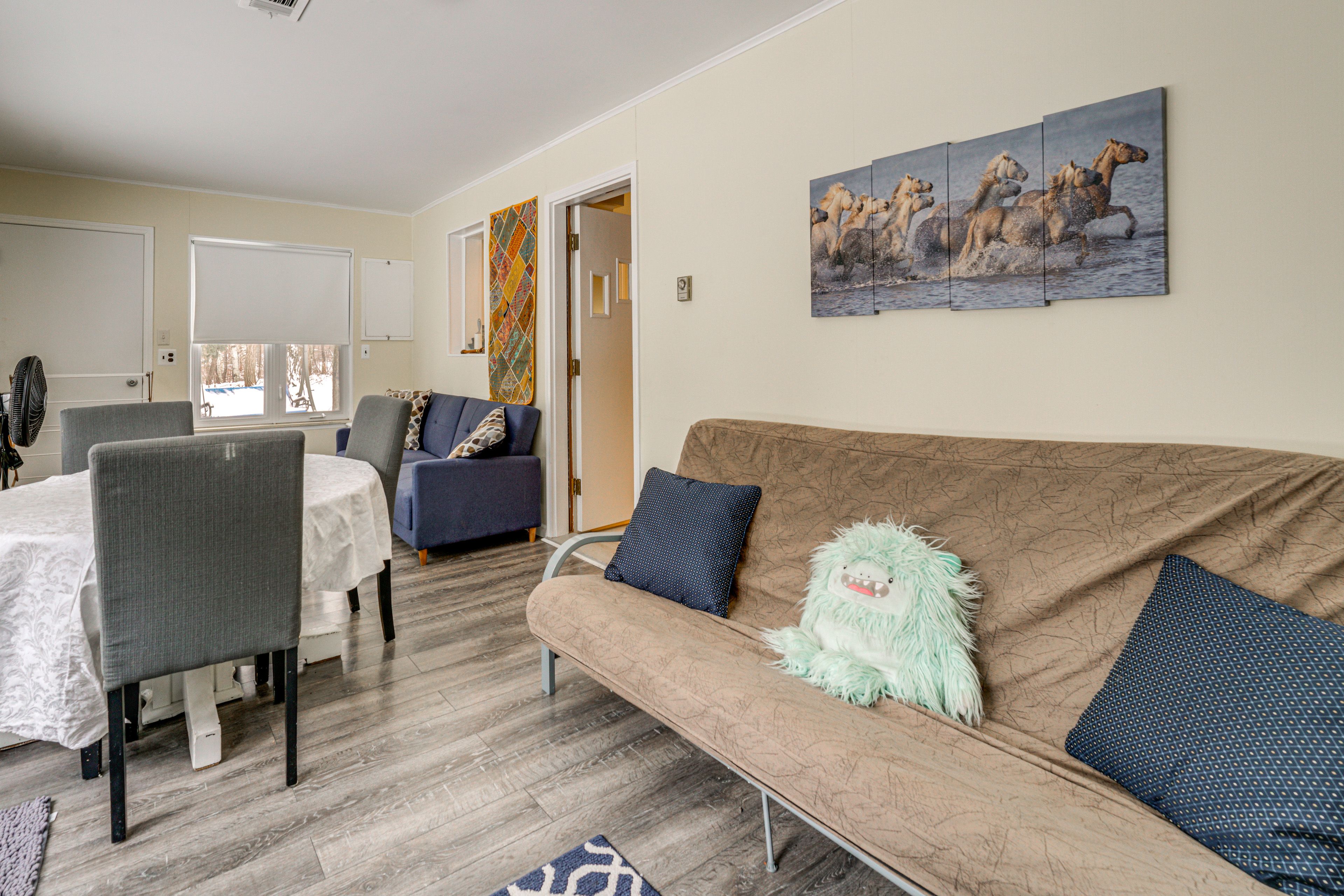 Family Room | Full Futon | Dining Area