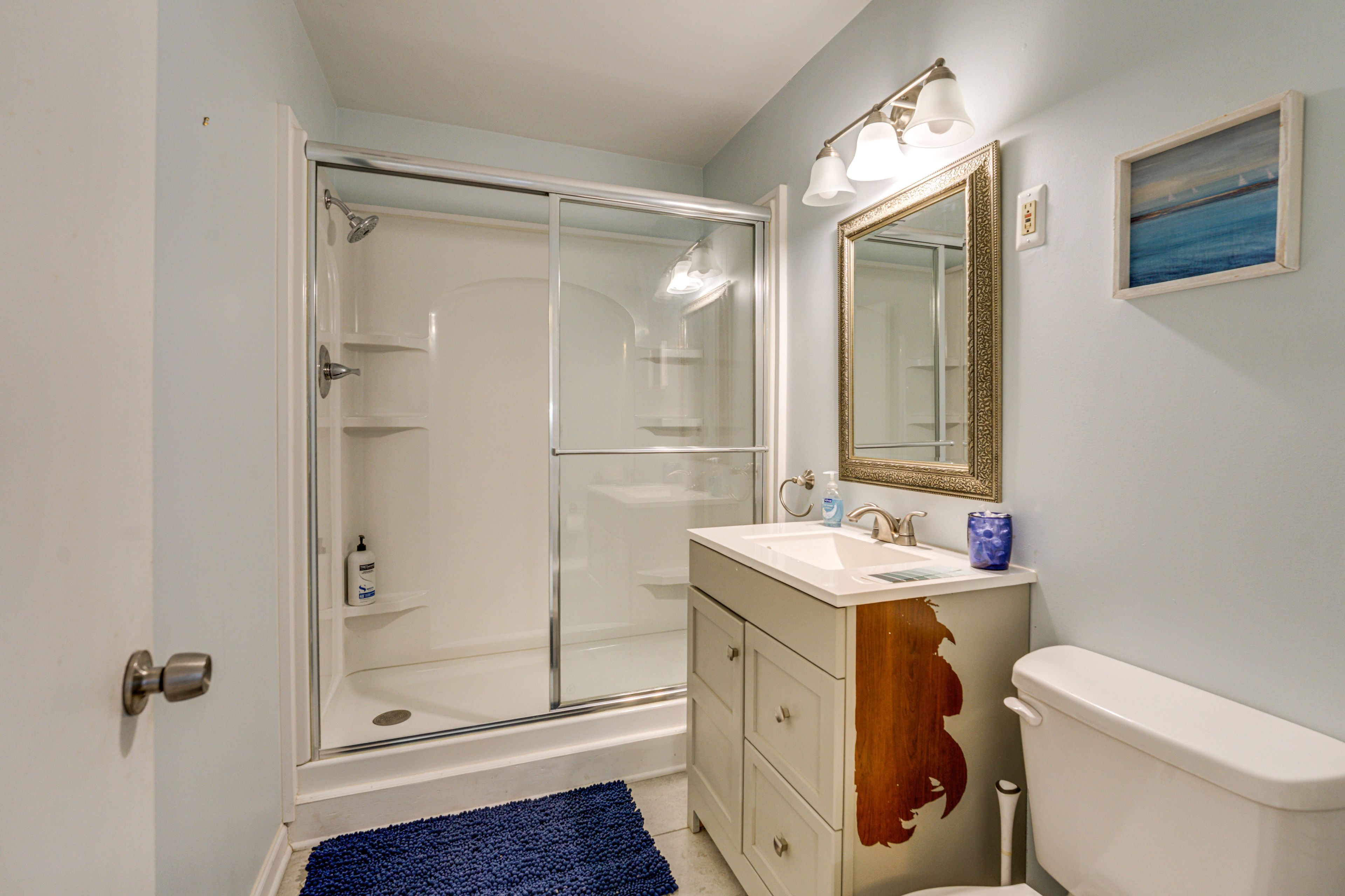 Full Bathroom | Linens & Towels