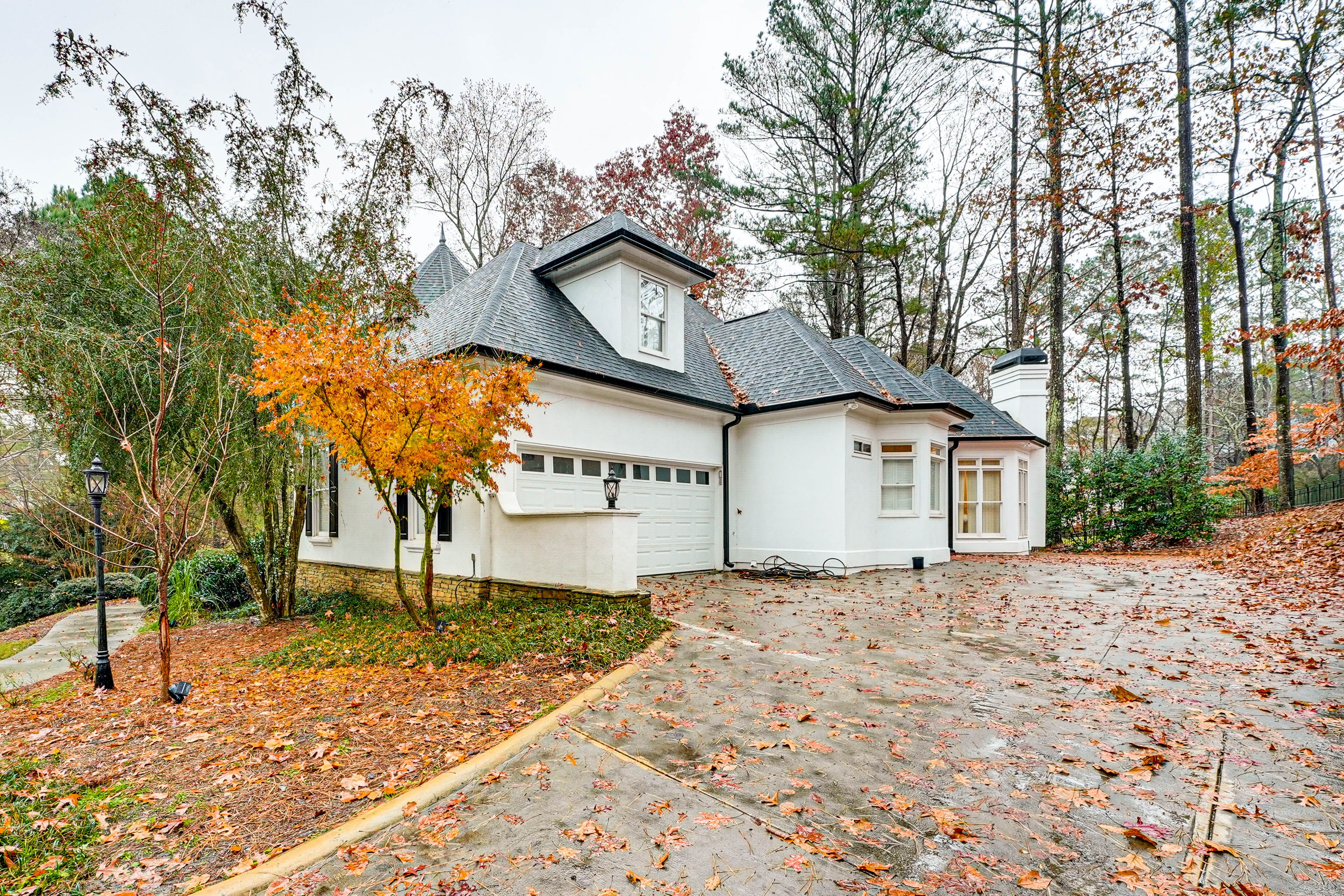 Parking | Driveway (1 Vehicle) | Free Street Parking