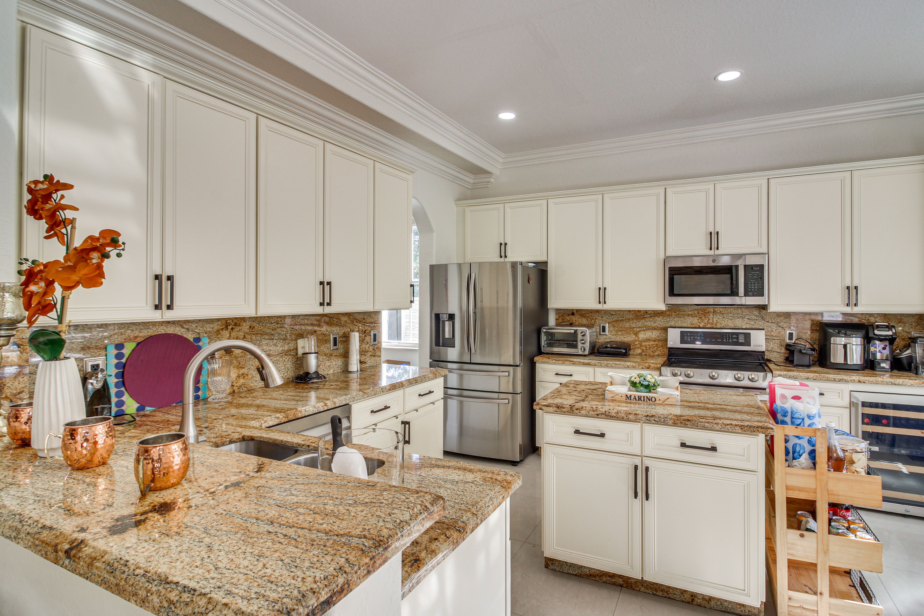 Kitchen | Dishwasher | 1st Floor