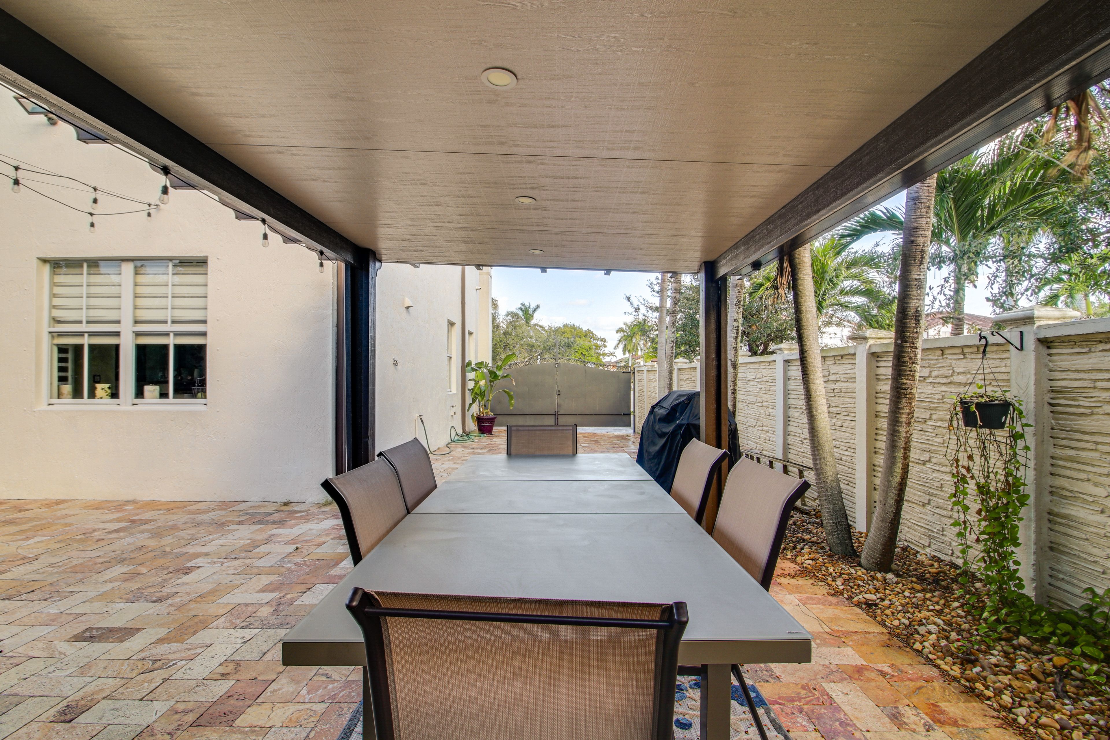 Gazebo | Dining Area