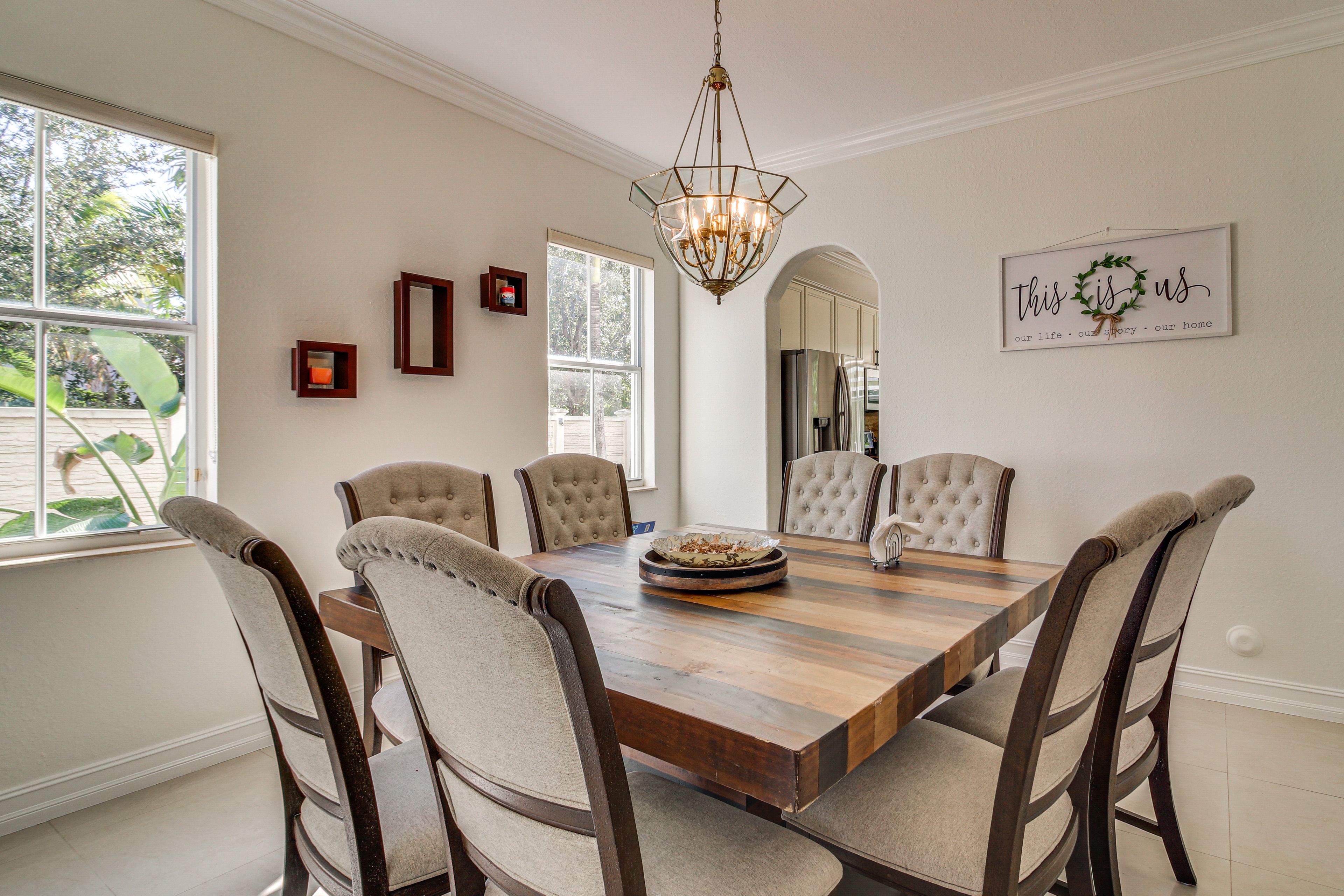 Dining Room | Free WiFi