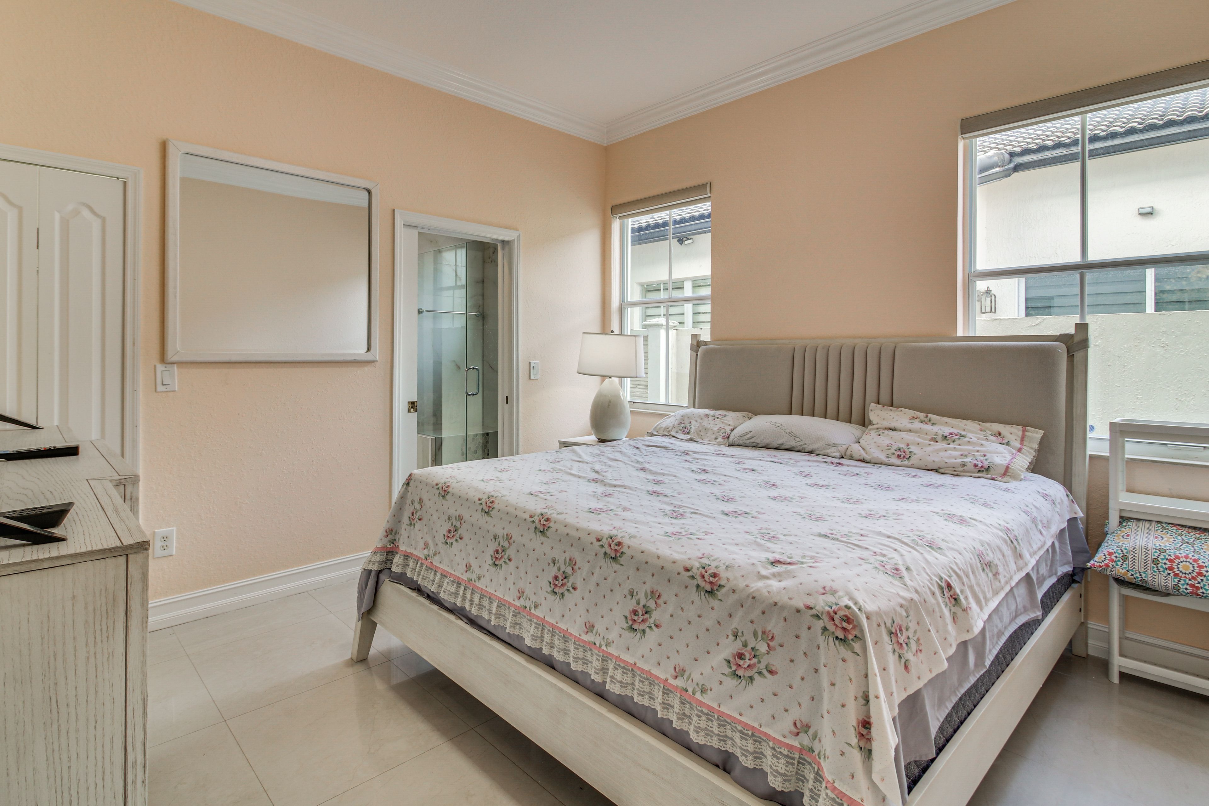 Bedroom 1 | King Bed | Flat-Screen TV | 1st Floor