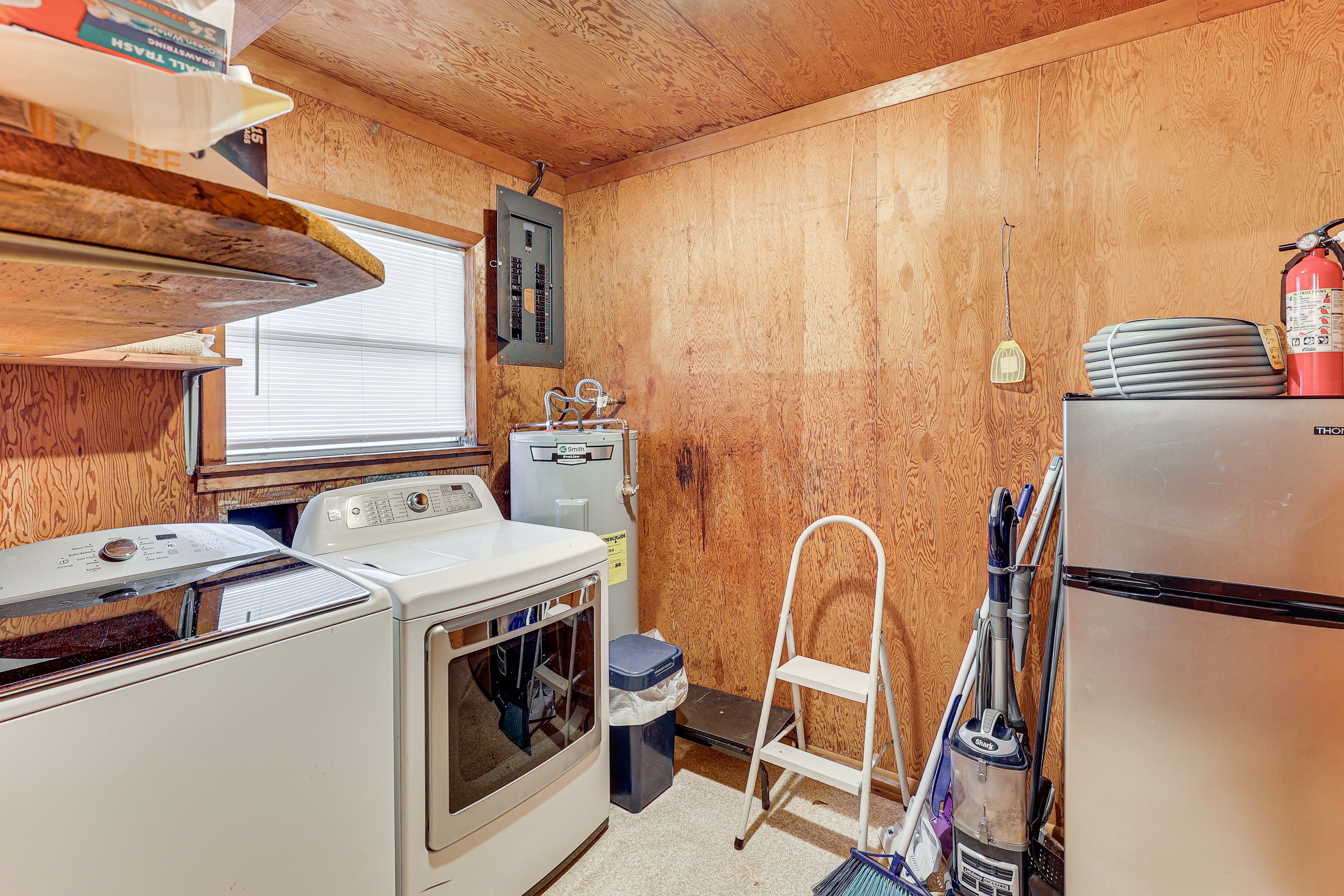 Laundry Room | Washer/Dryer