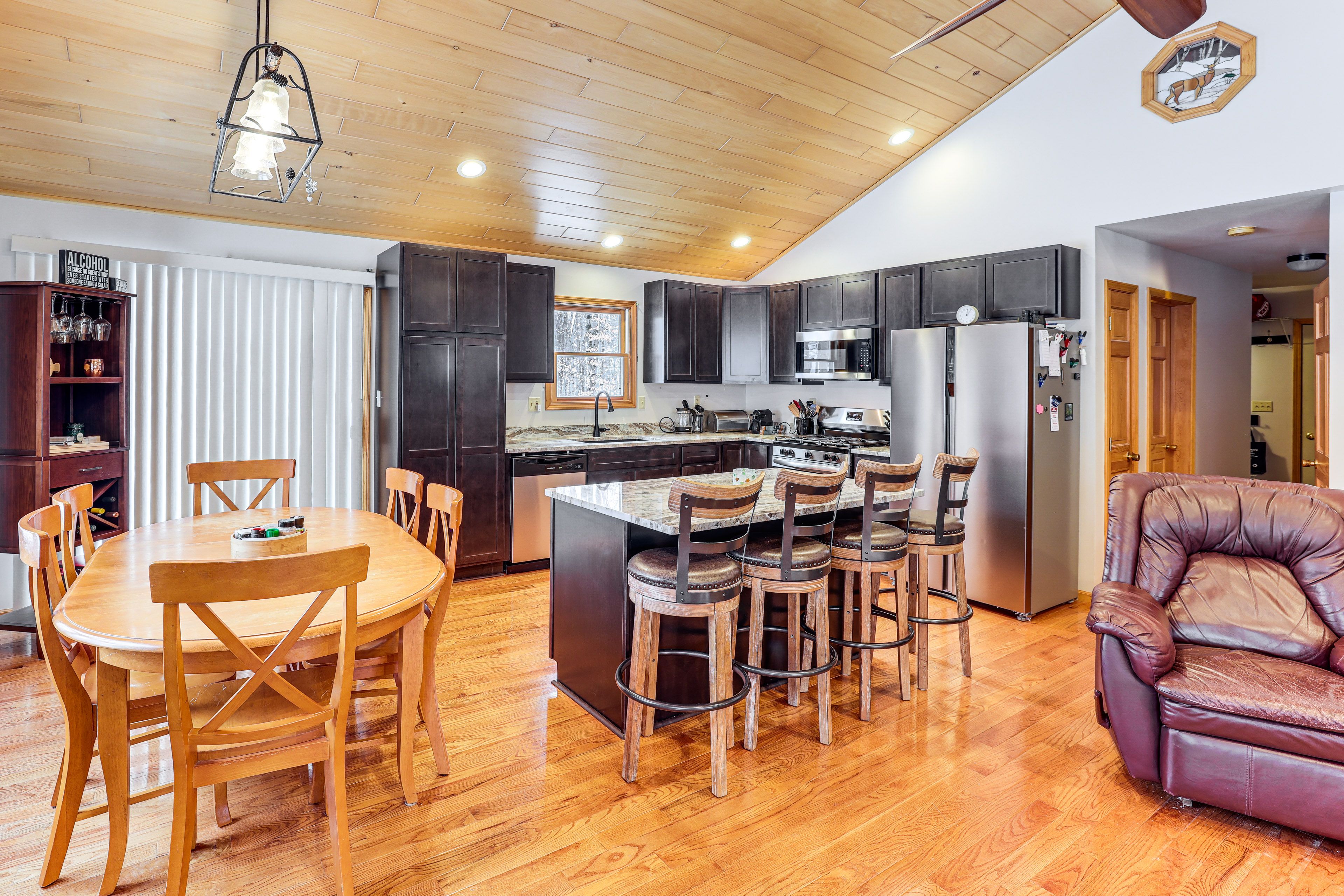 Dining Area | Main Level