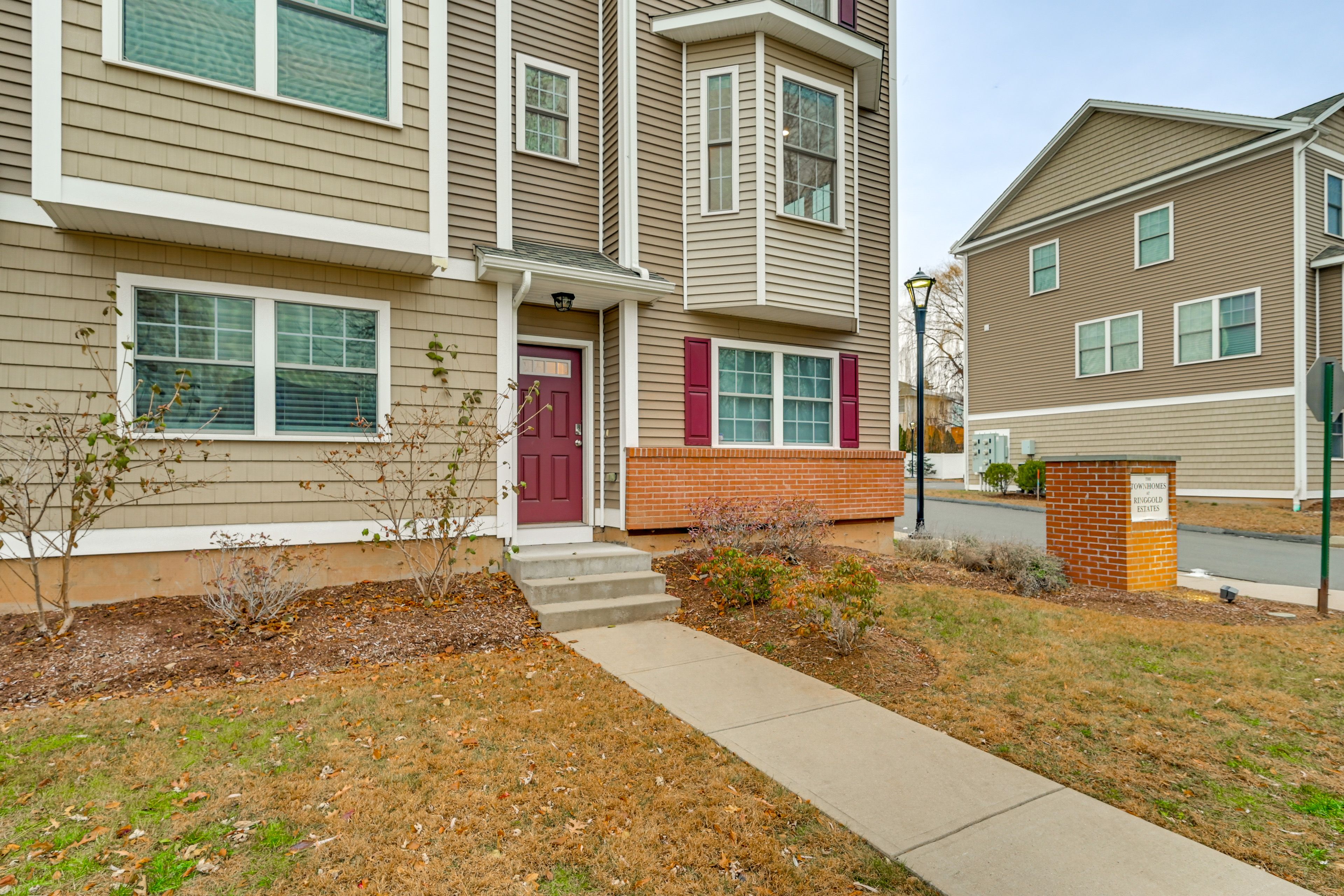 West Hartford Vacation Rental | 2BR | 2BA | 1,500 Sq Ft | Stairs Required