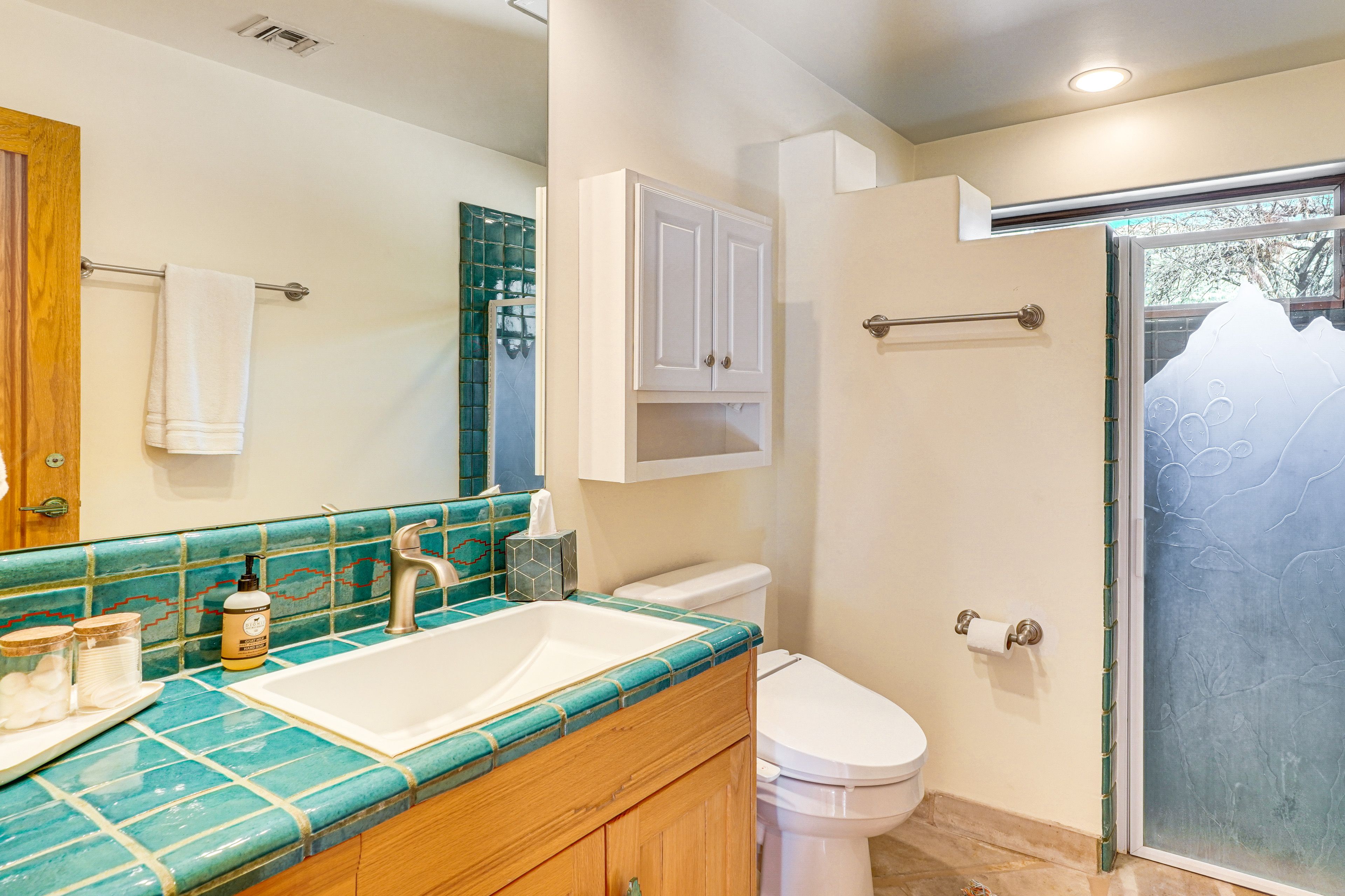 Bathroom | Towels Provided