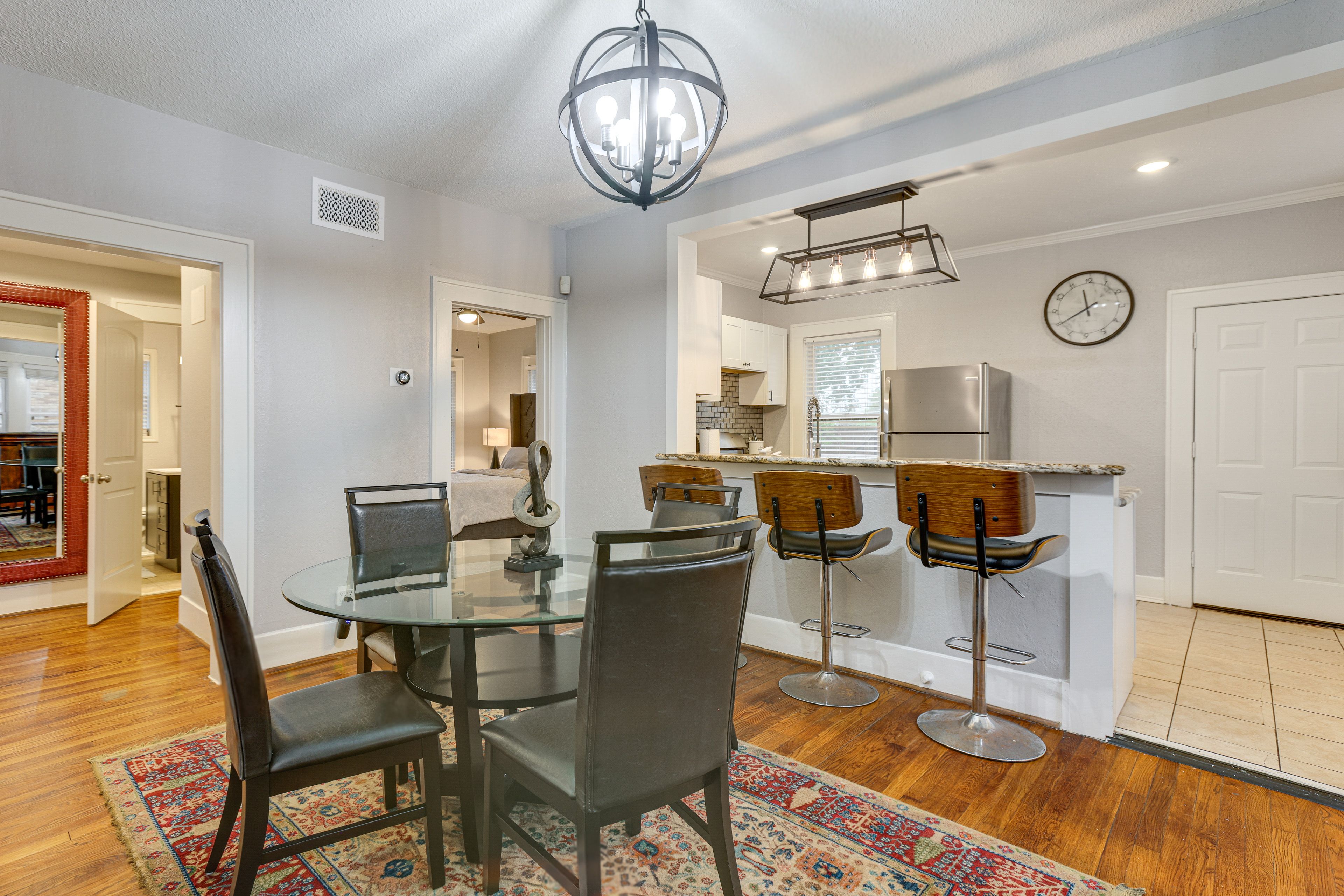 Dining Area | Kitchen