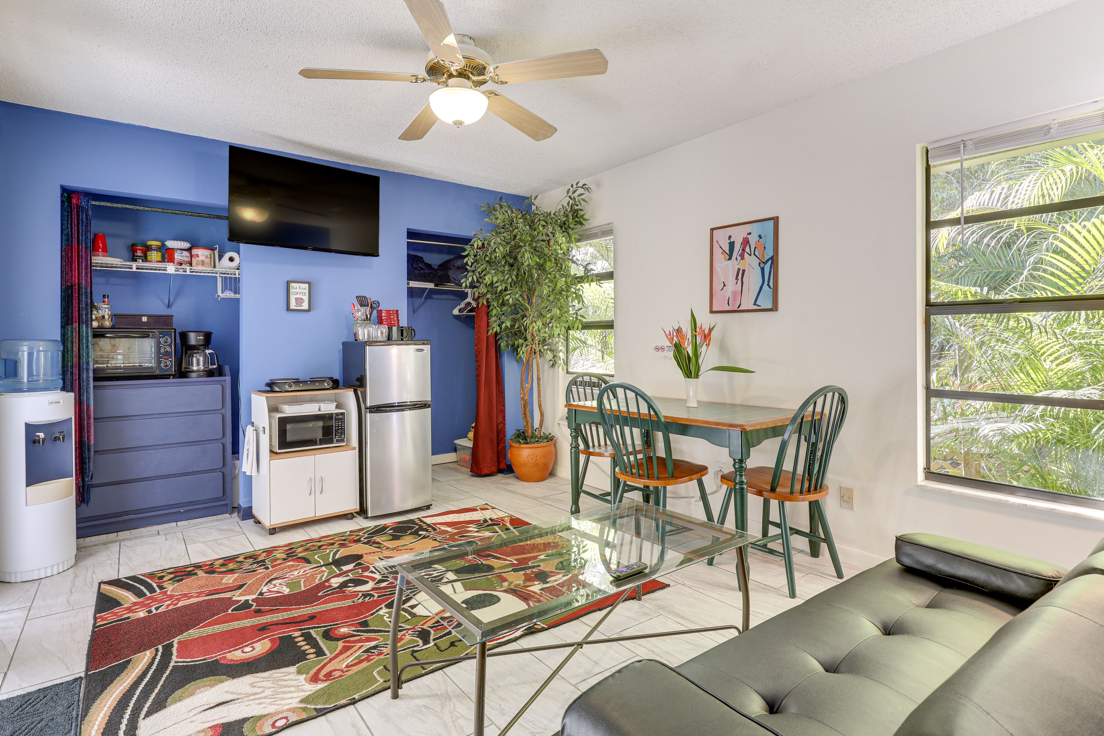 Main Living Space | Free WiFi | Full Futon