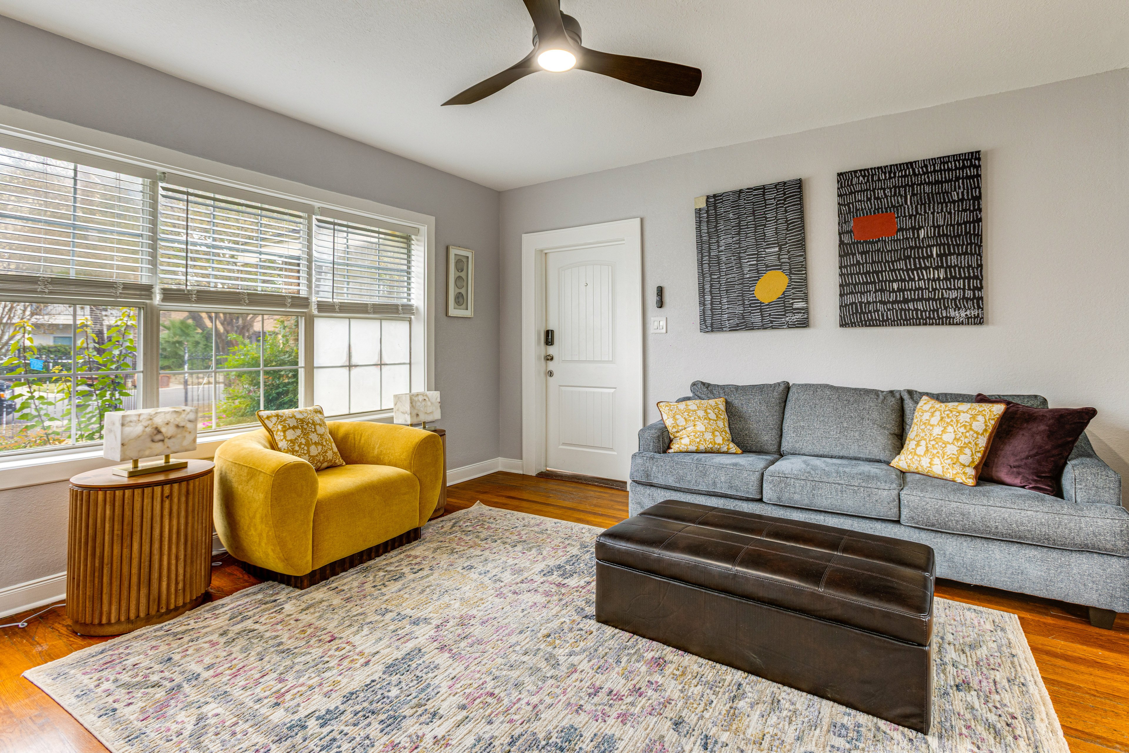 Houston Vacation Rental | 2BR | 1BA | 1,800 Sq Ft | 4 Steps to Access