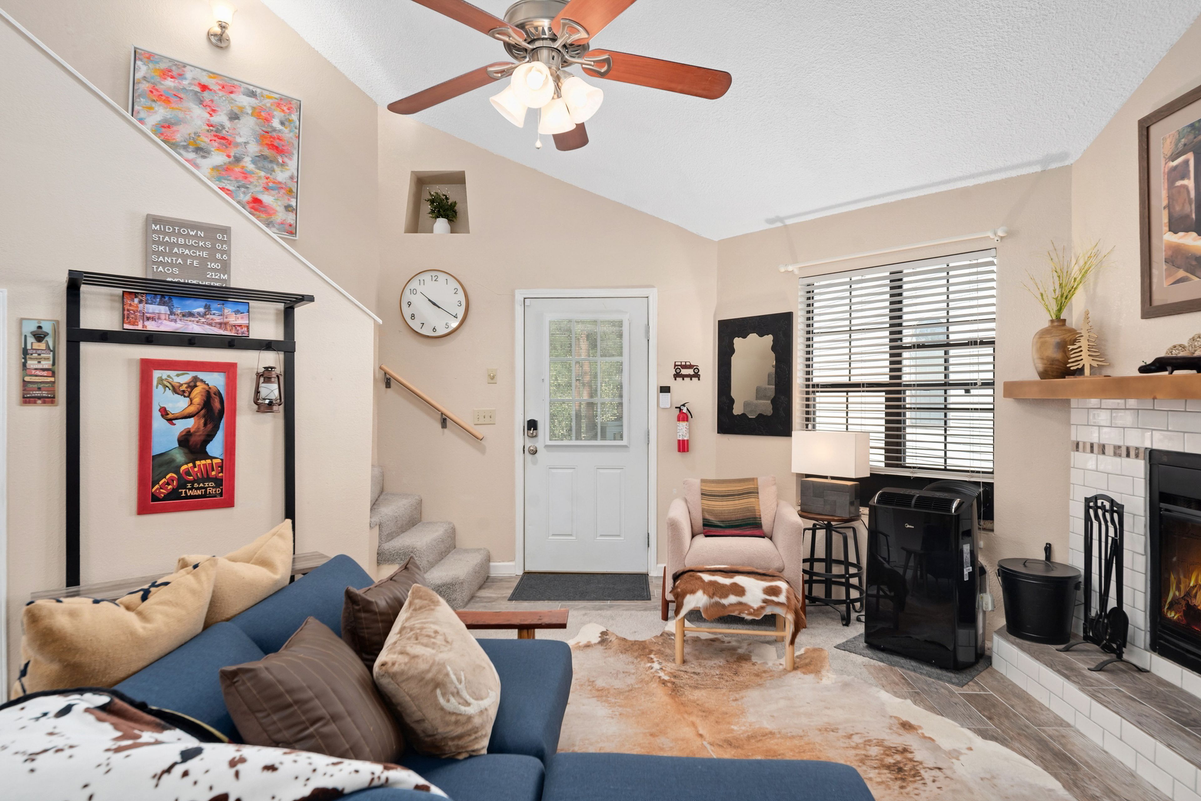 Living Room | Main Level