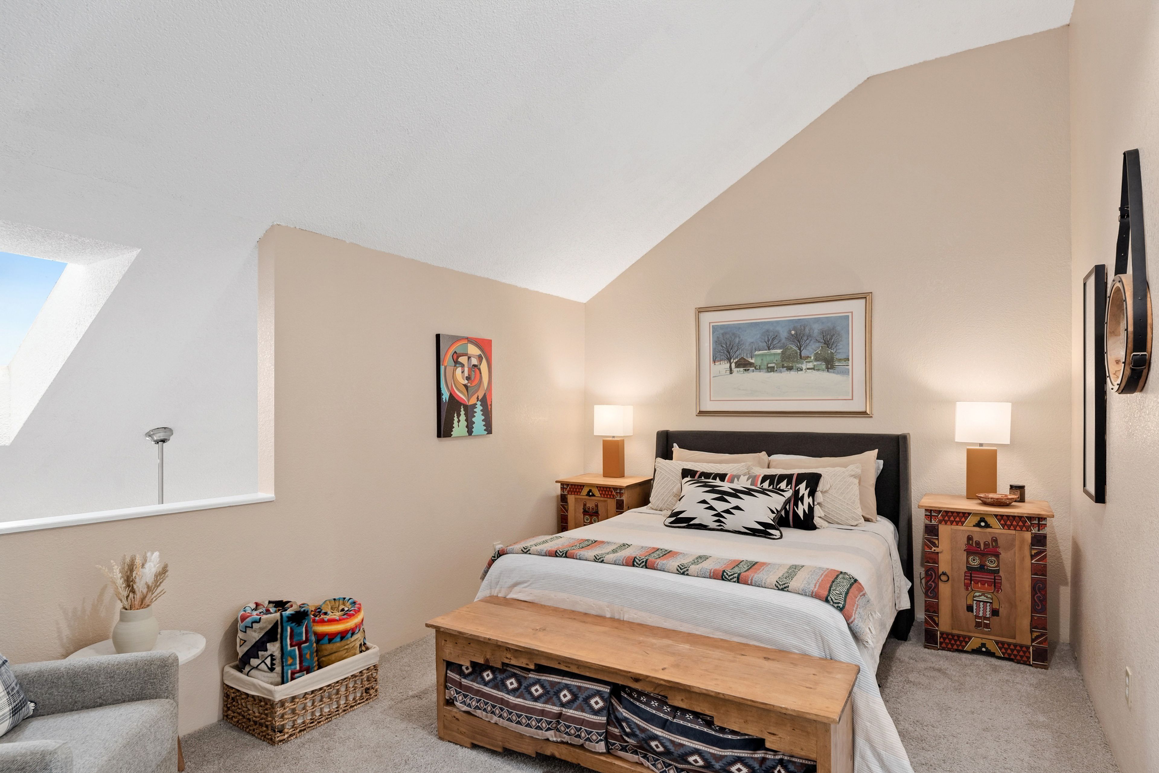 Loft Level | Queen Bed | Smart TV