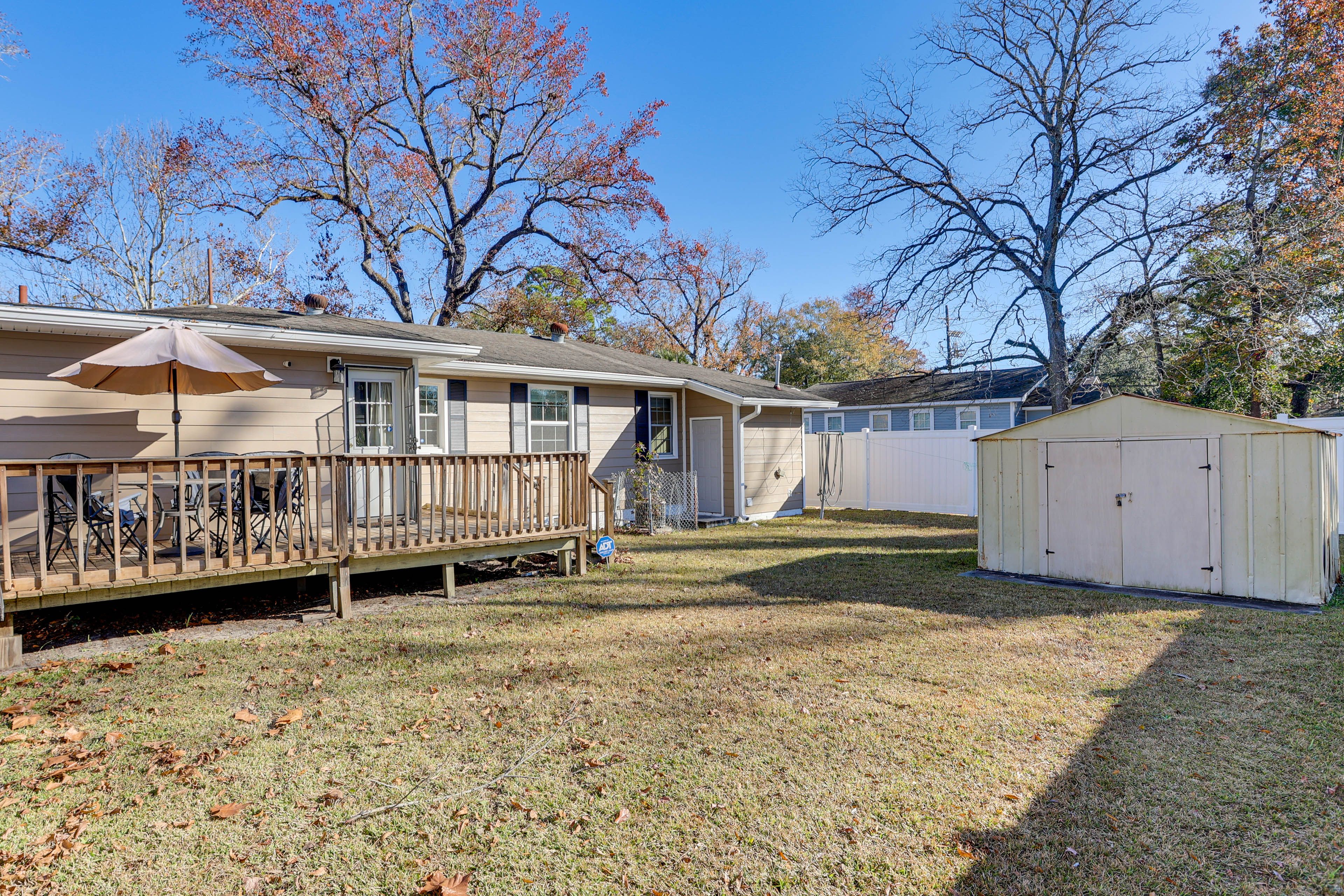 Fenced Backyard | Deck | Dining Area