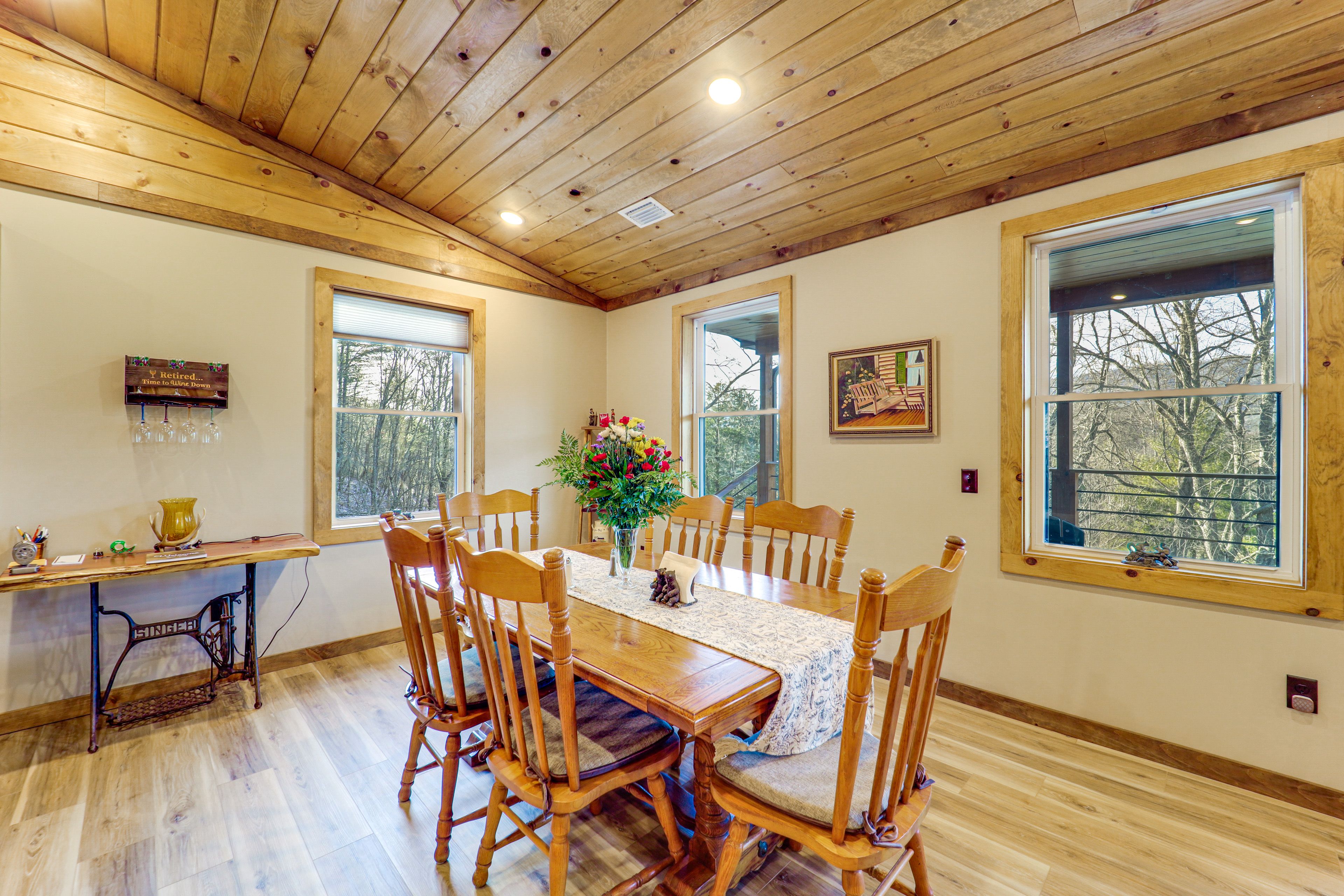 Dining Area | Dishware & Flatware