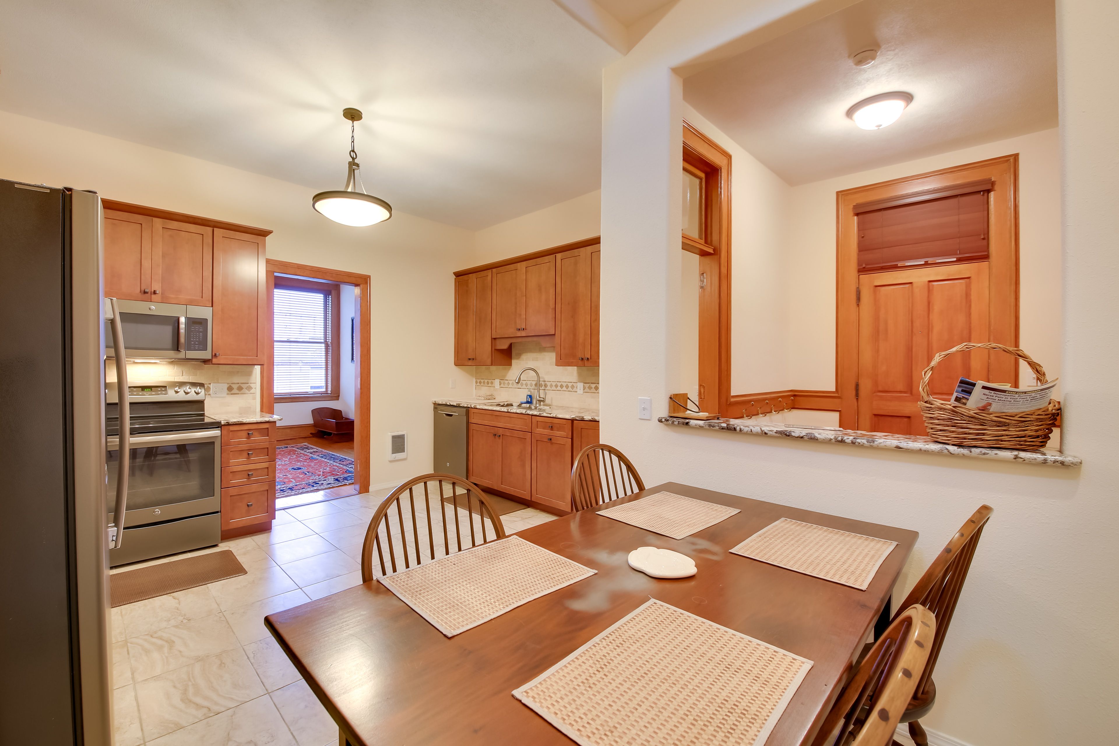 Dining Area | Dishware/Flatware Provided | Board Games | Books