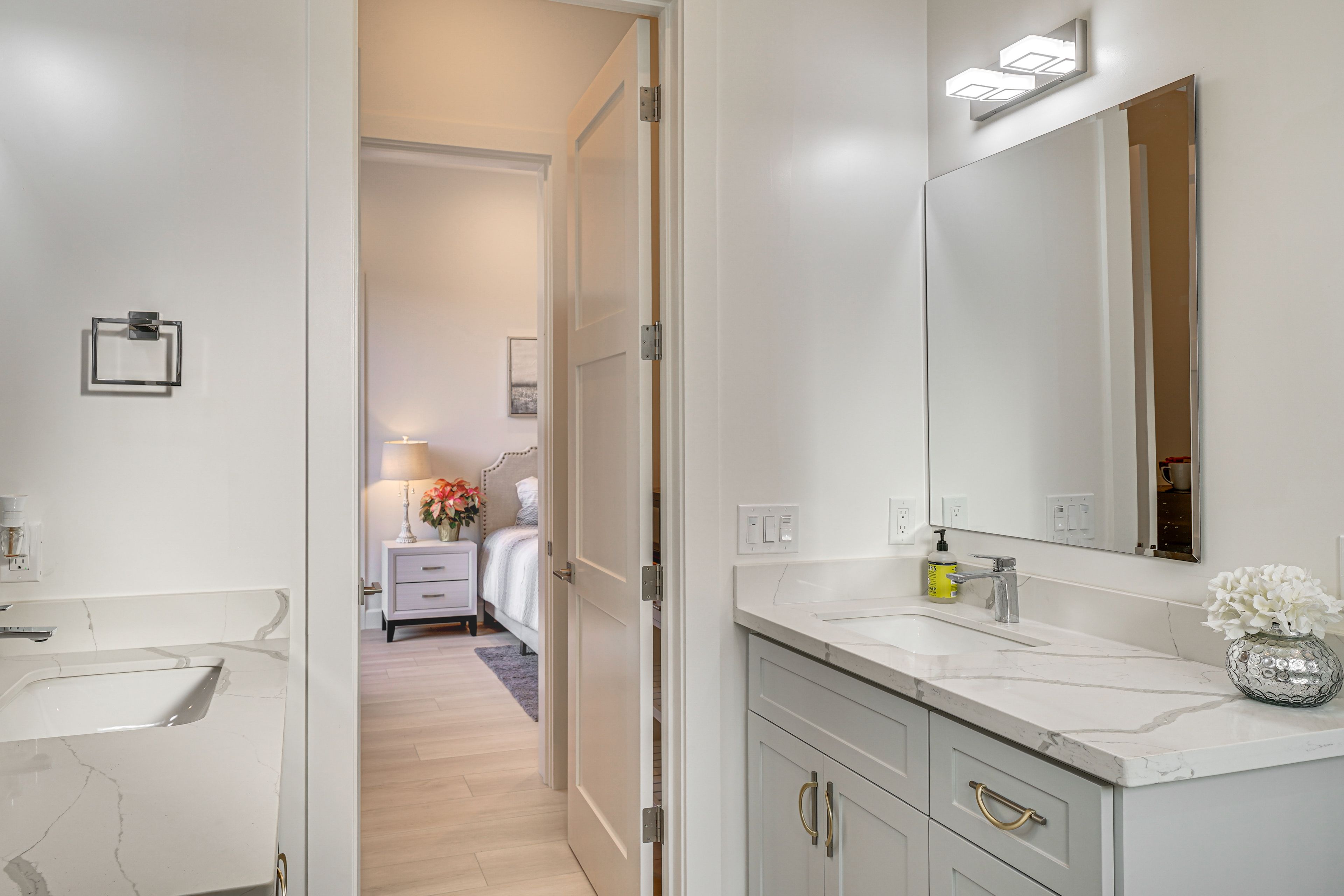 Full Bath | Towels | Hair Dryer