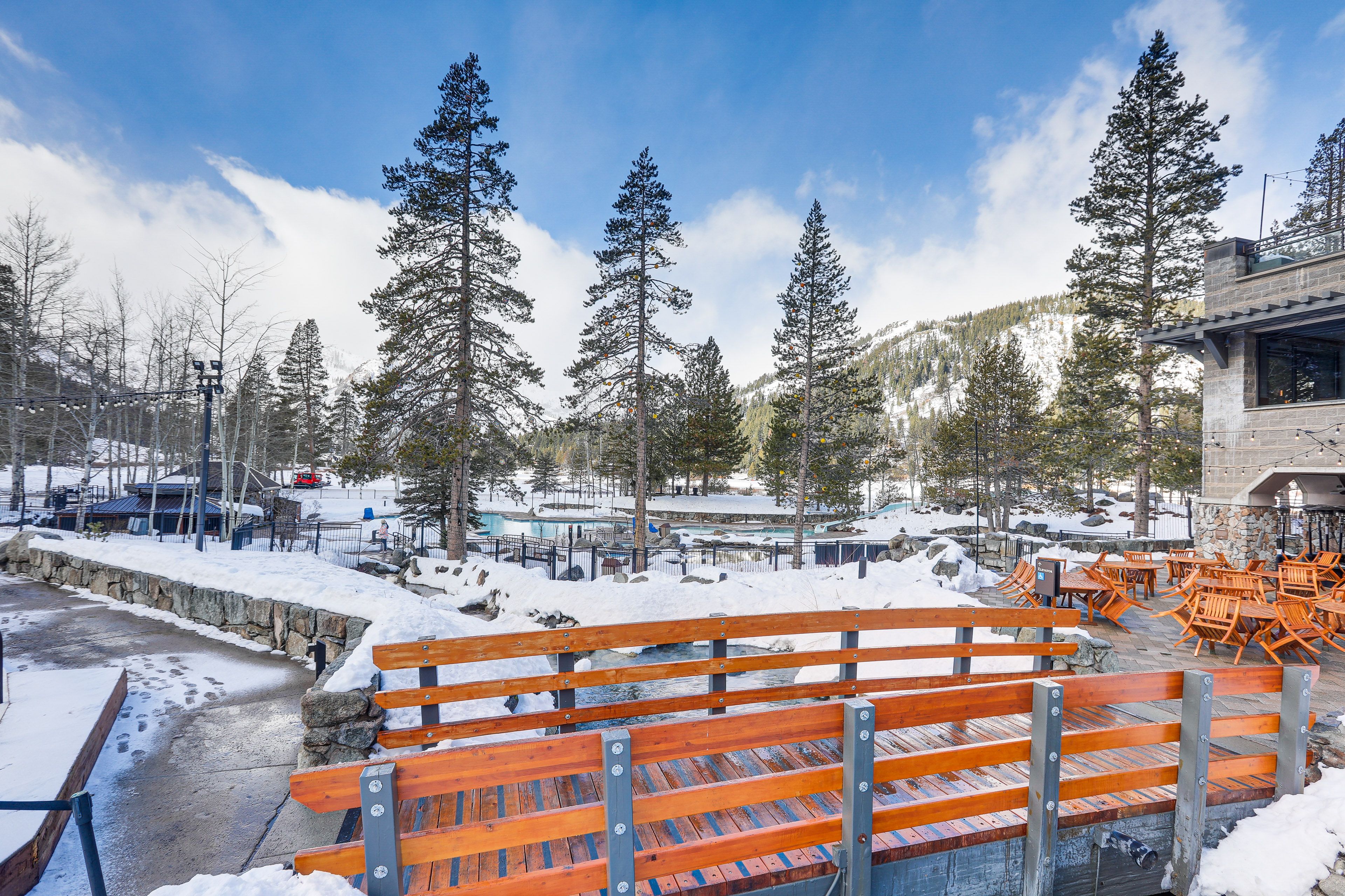 Everline Resort & Spa Community Amenities | Winter Exterior