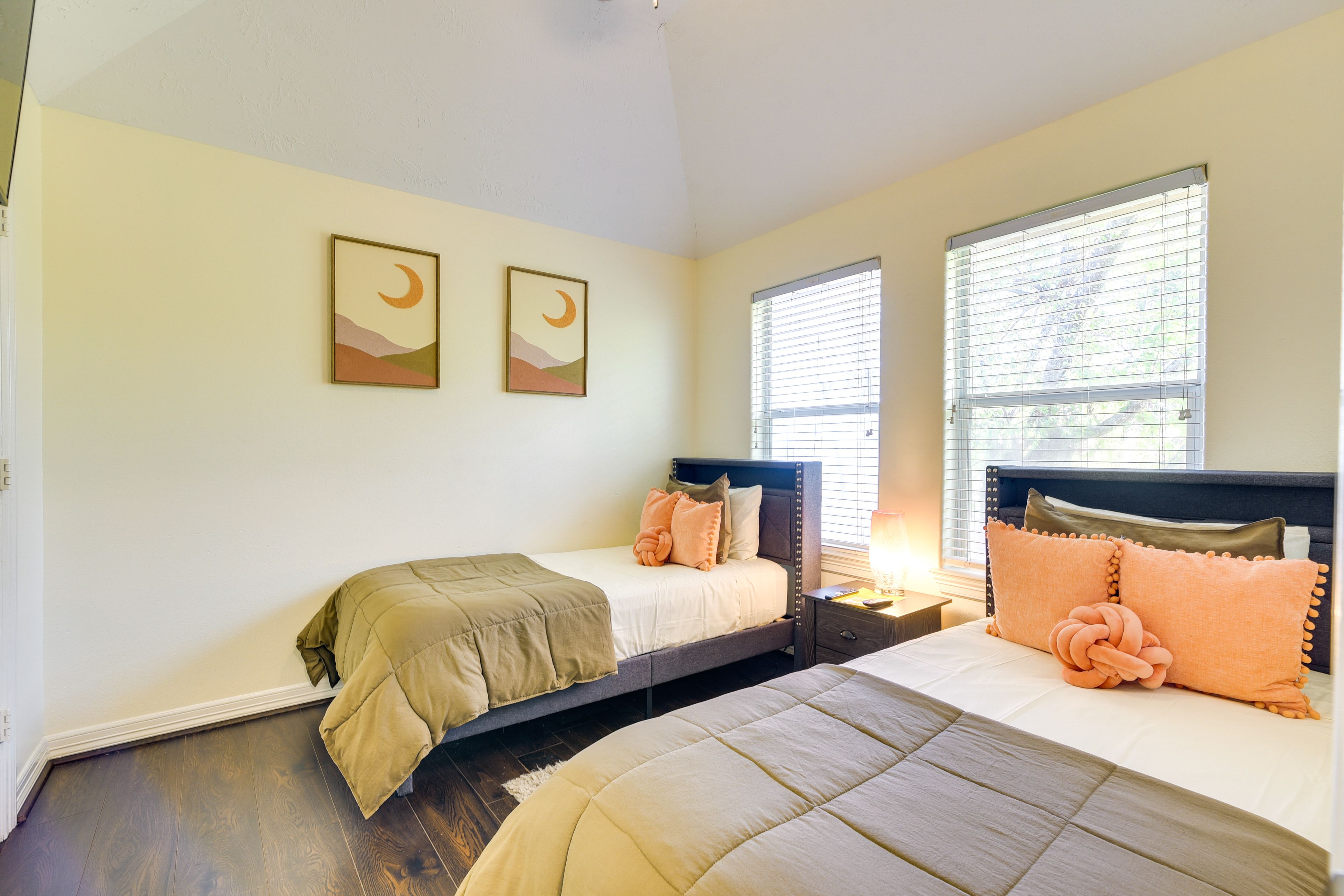 Bedroom 3 | 2 Twin Beds | 2nd Floor