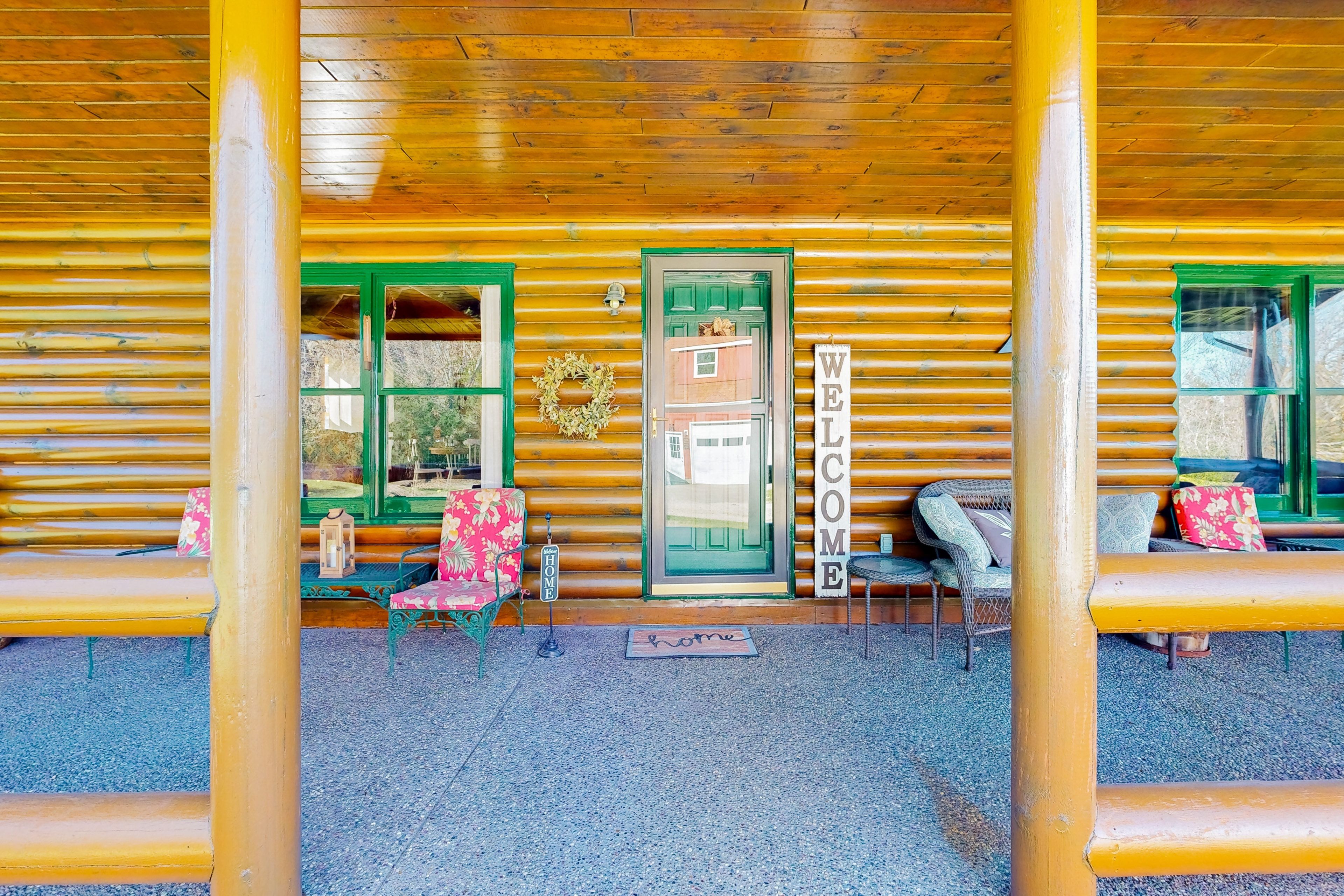 Entryway | Ample Driveway Parking