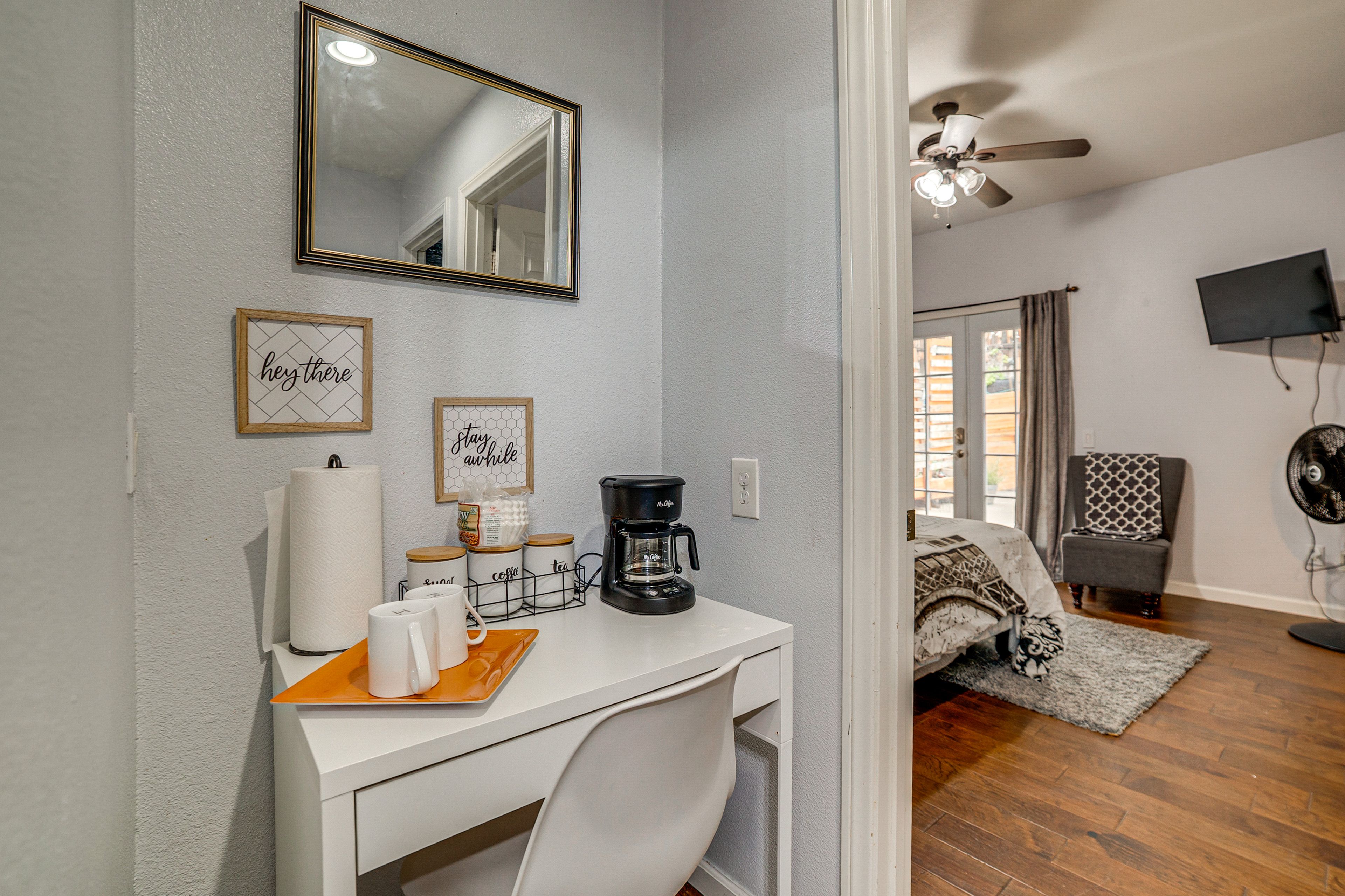 Kitchenette | Drip Coffee Maker