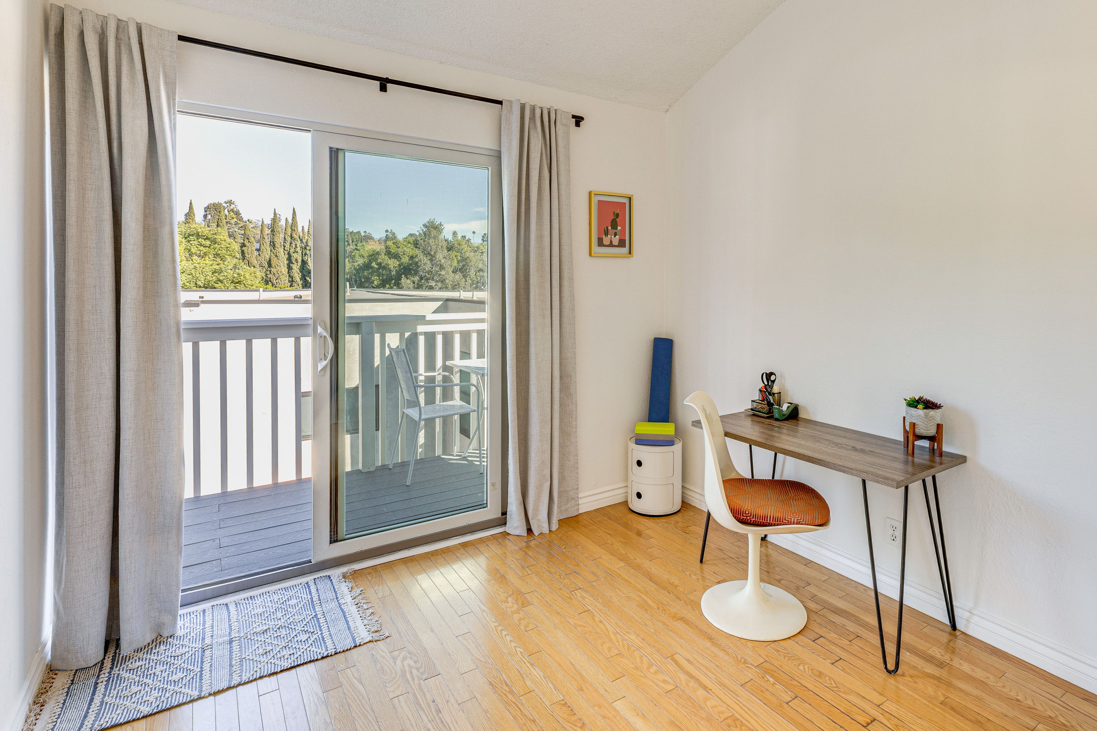 Private Office | Free WiFi | Balcony Access