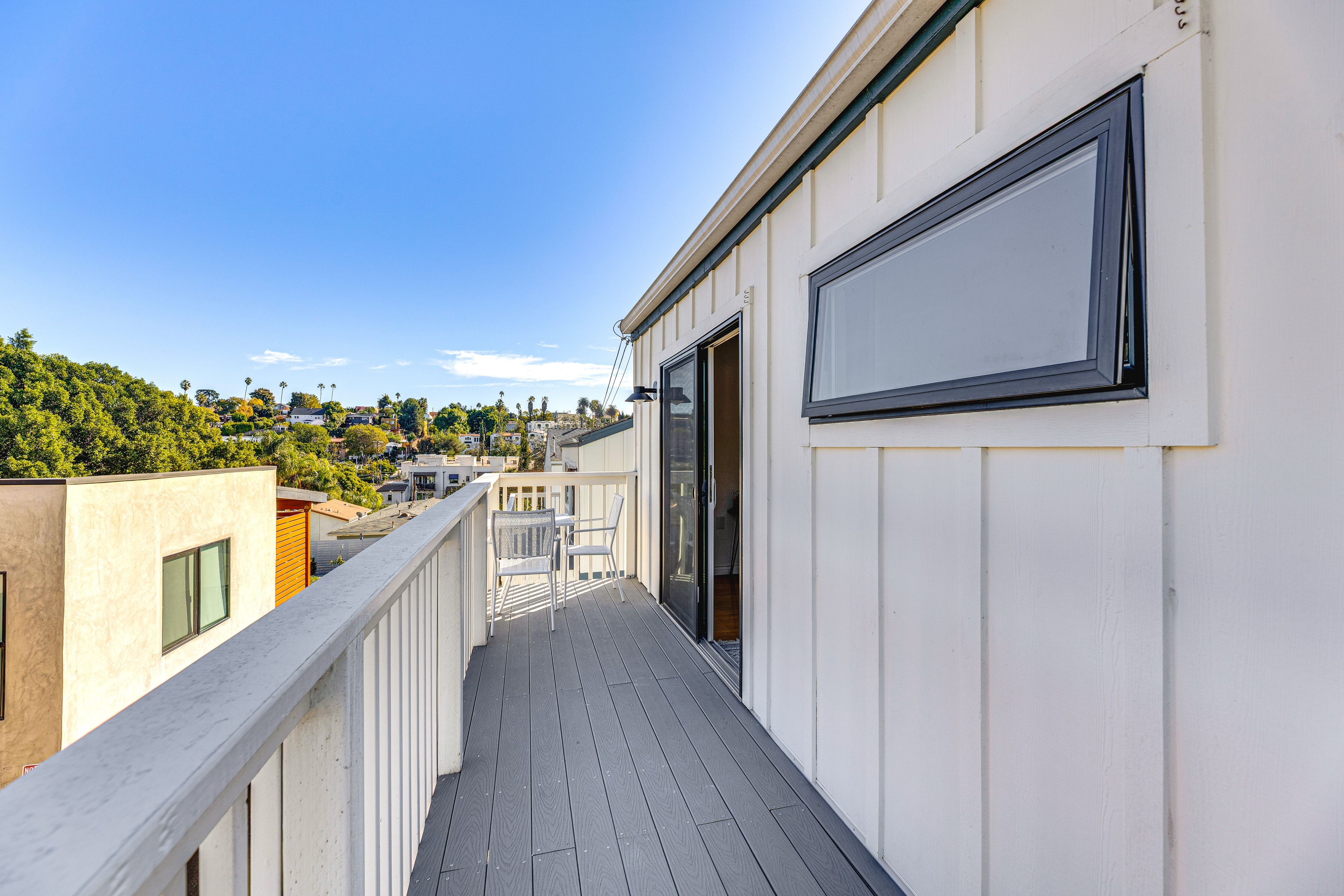 Balcony | Dining Area