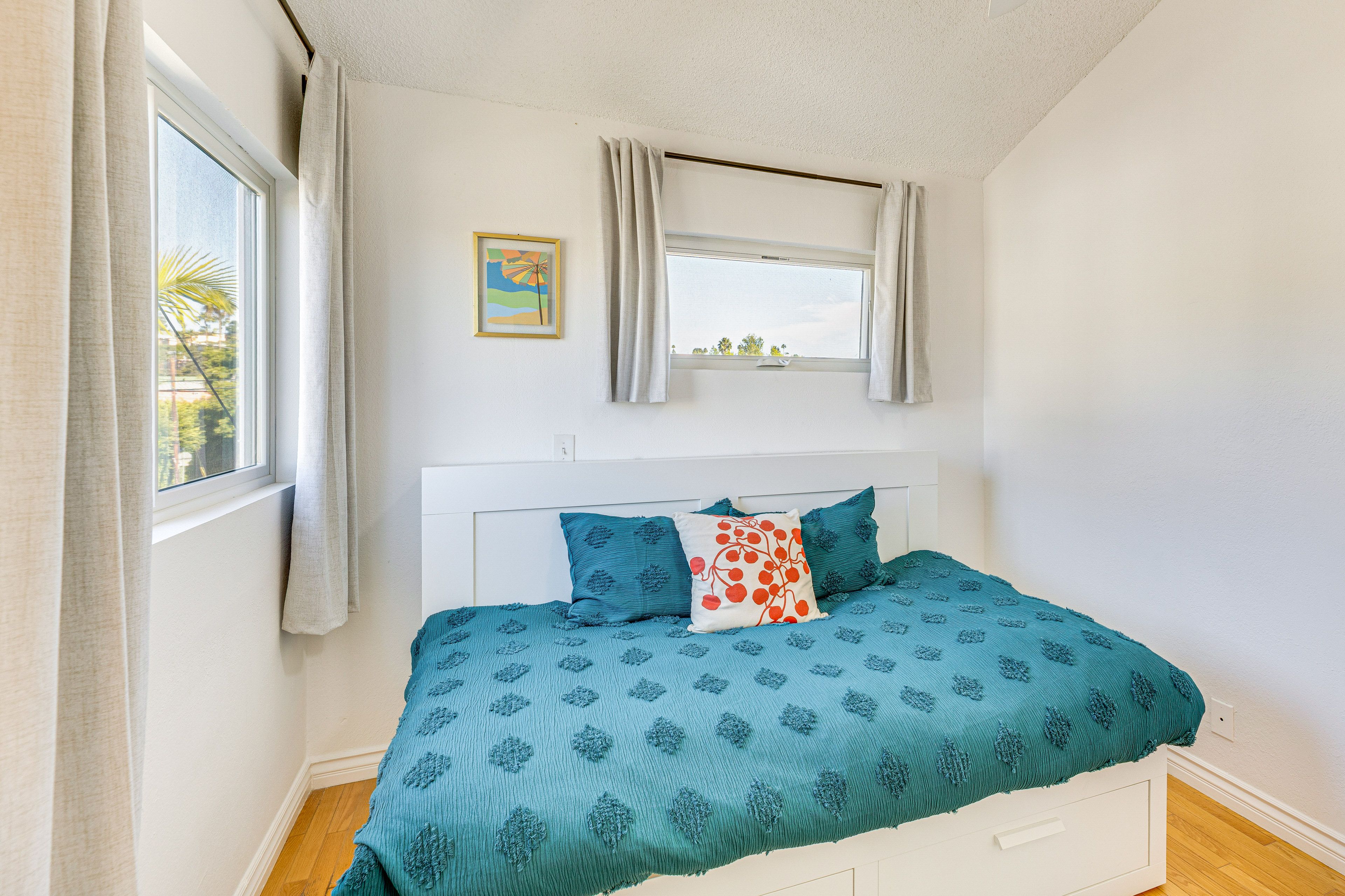 Bedroom 2 | Twin Bed | 2nd Floor