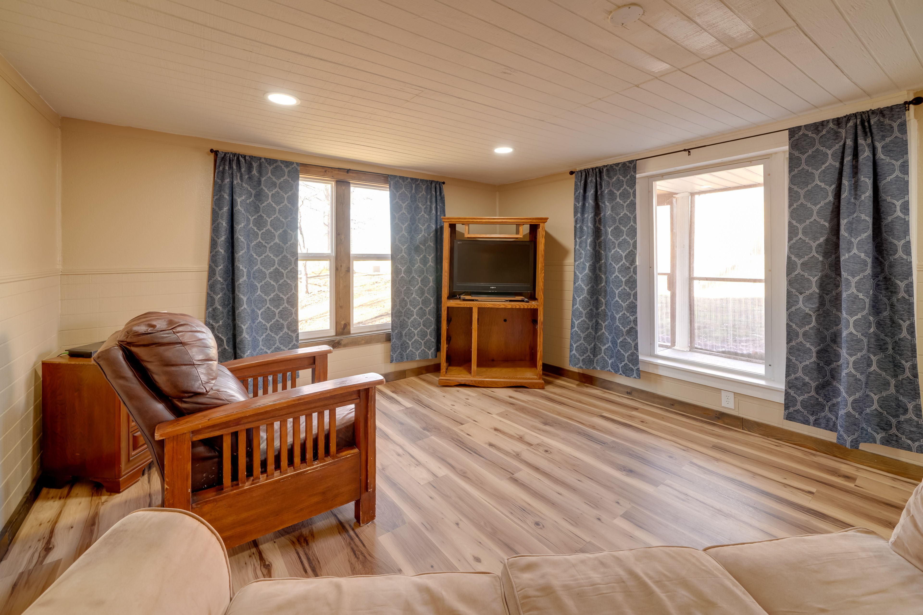 Summersville Vacation Rental | 3BR | 1BA | 1,350 Sq Ft