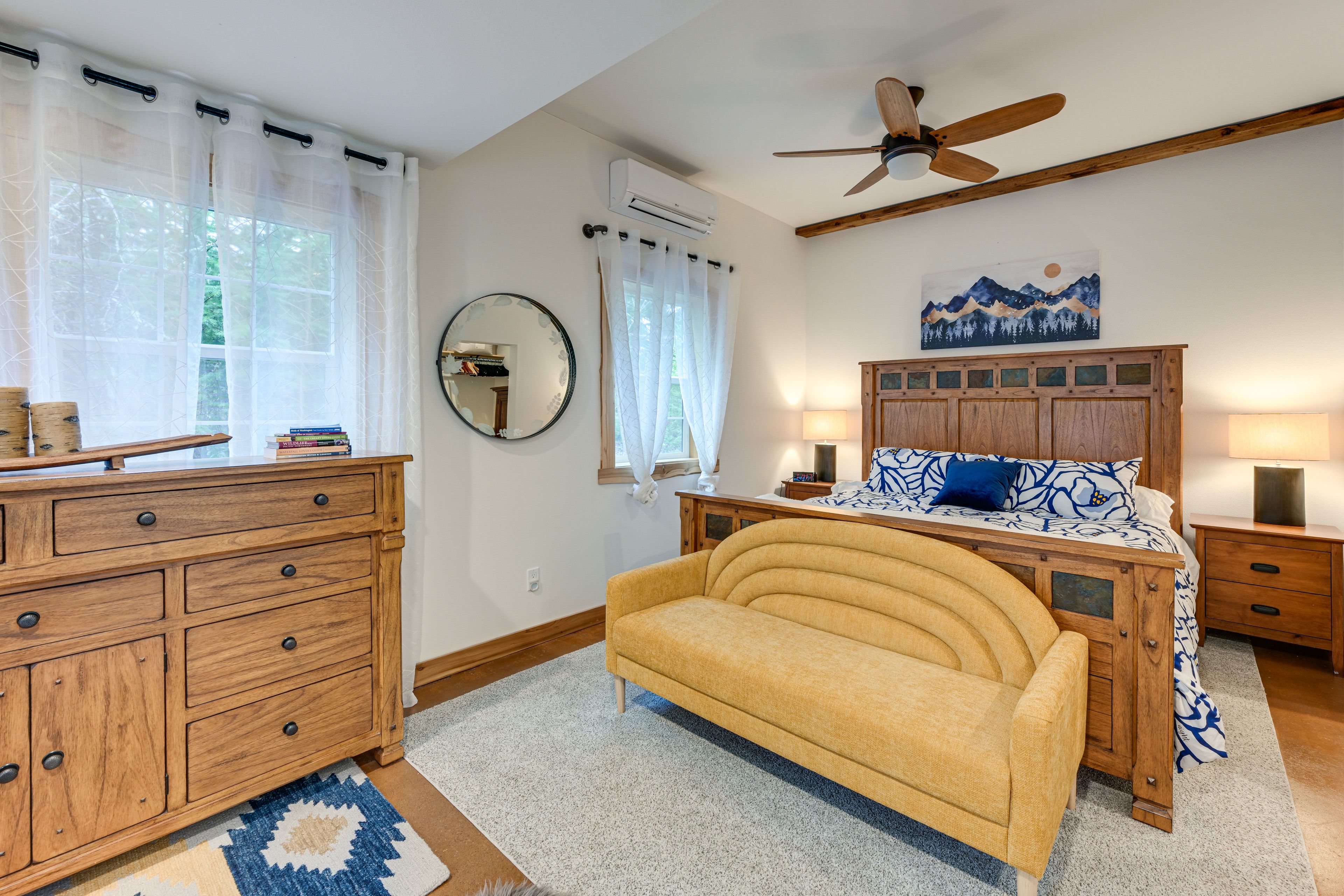 Bedroom 1 | King Bed | En-Suite Bathroom | 1st Floor