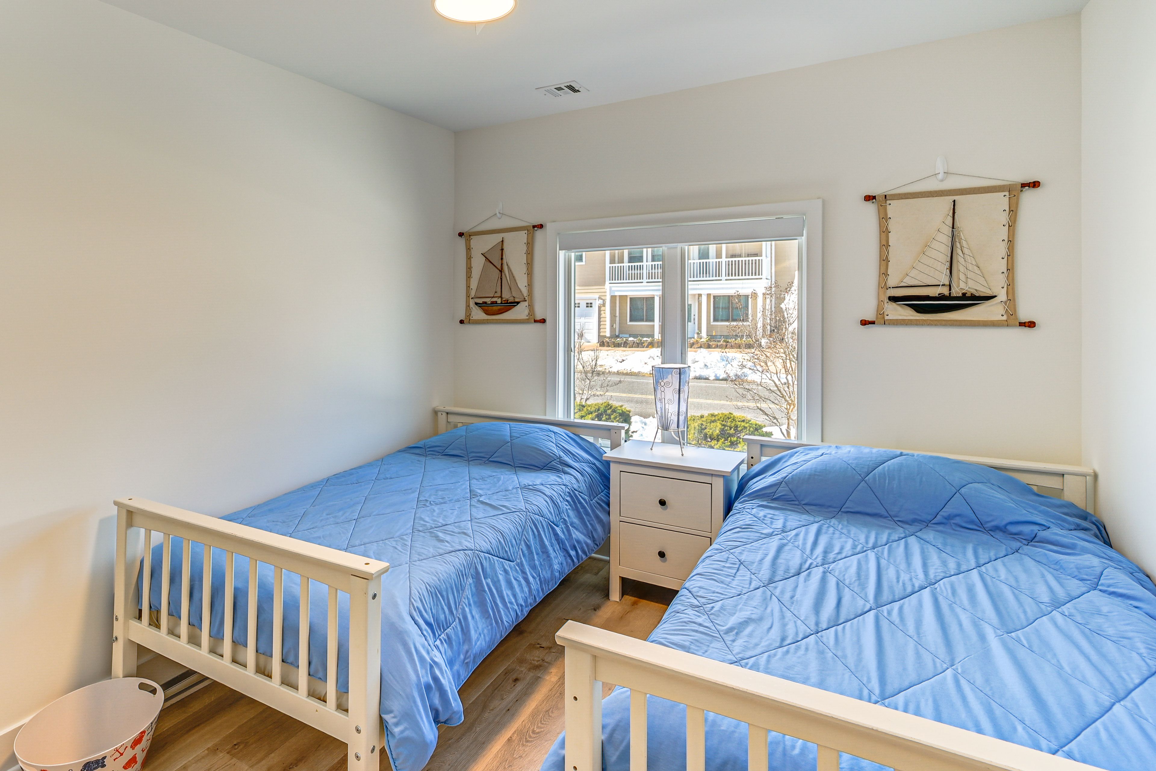 Bedroom 2 | 1st Floor | 2 Twin Beds