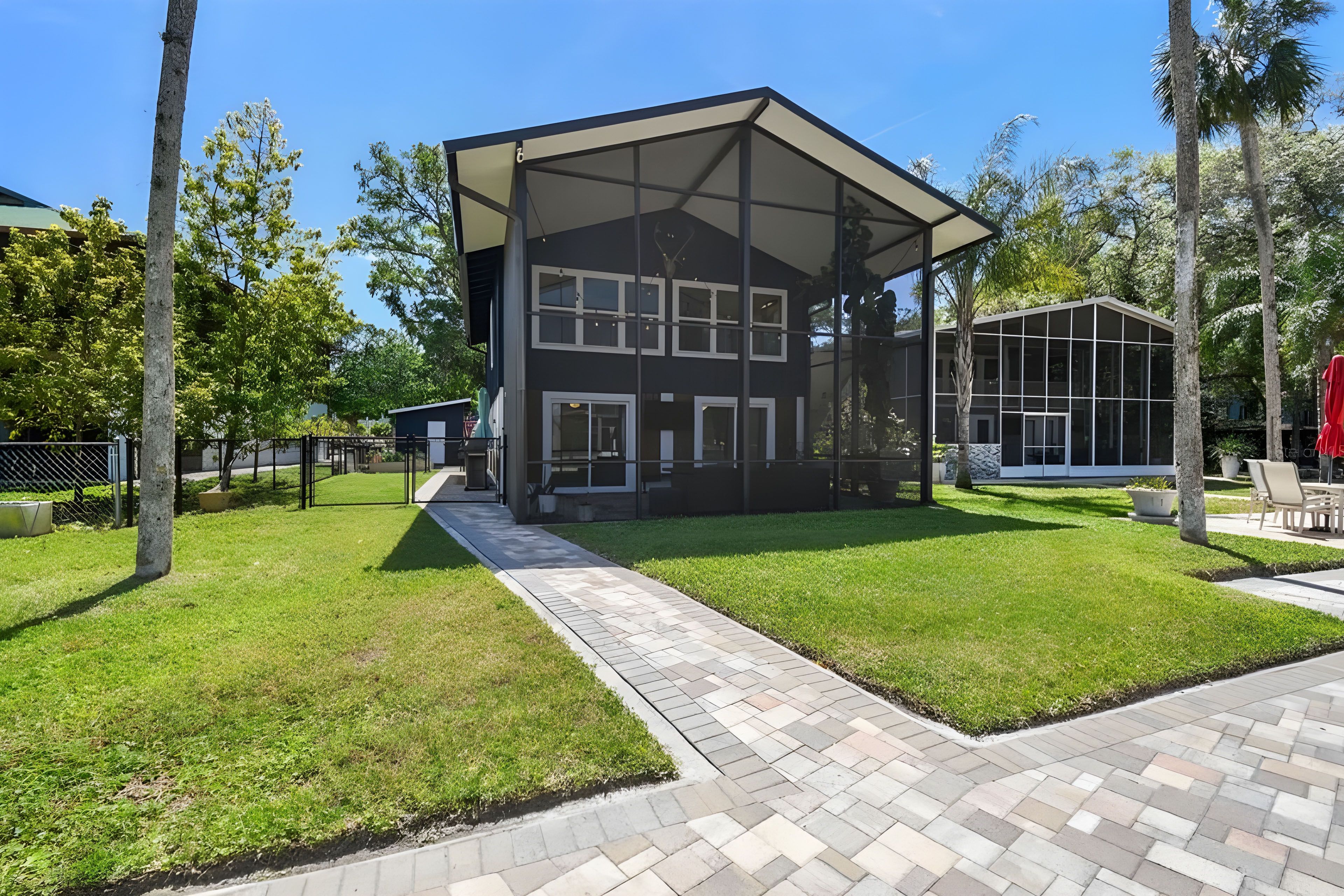 Home Exterior | Grass Parking