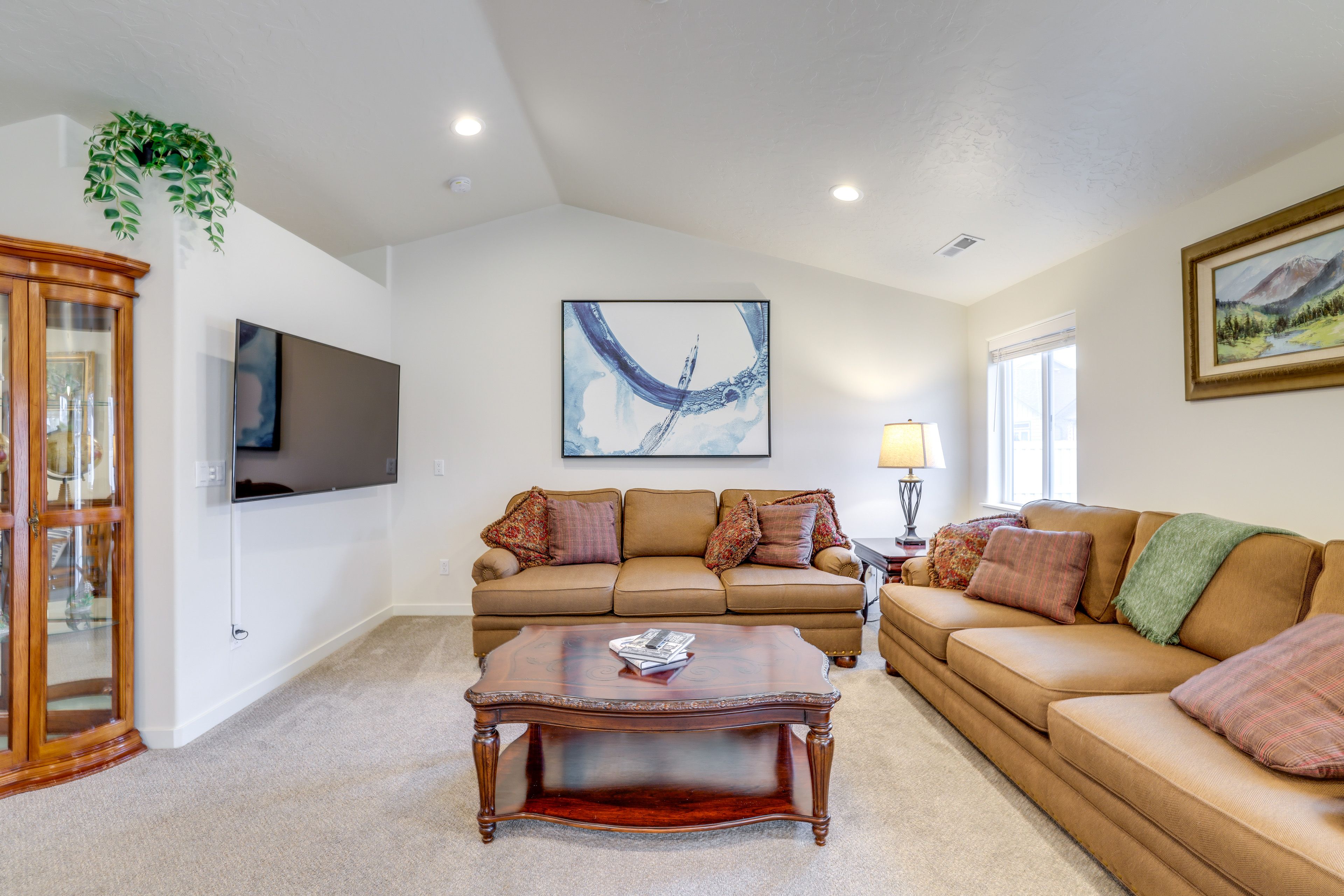 Living Room | Single-Story Home | Smart TV