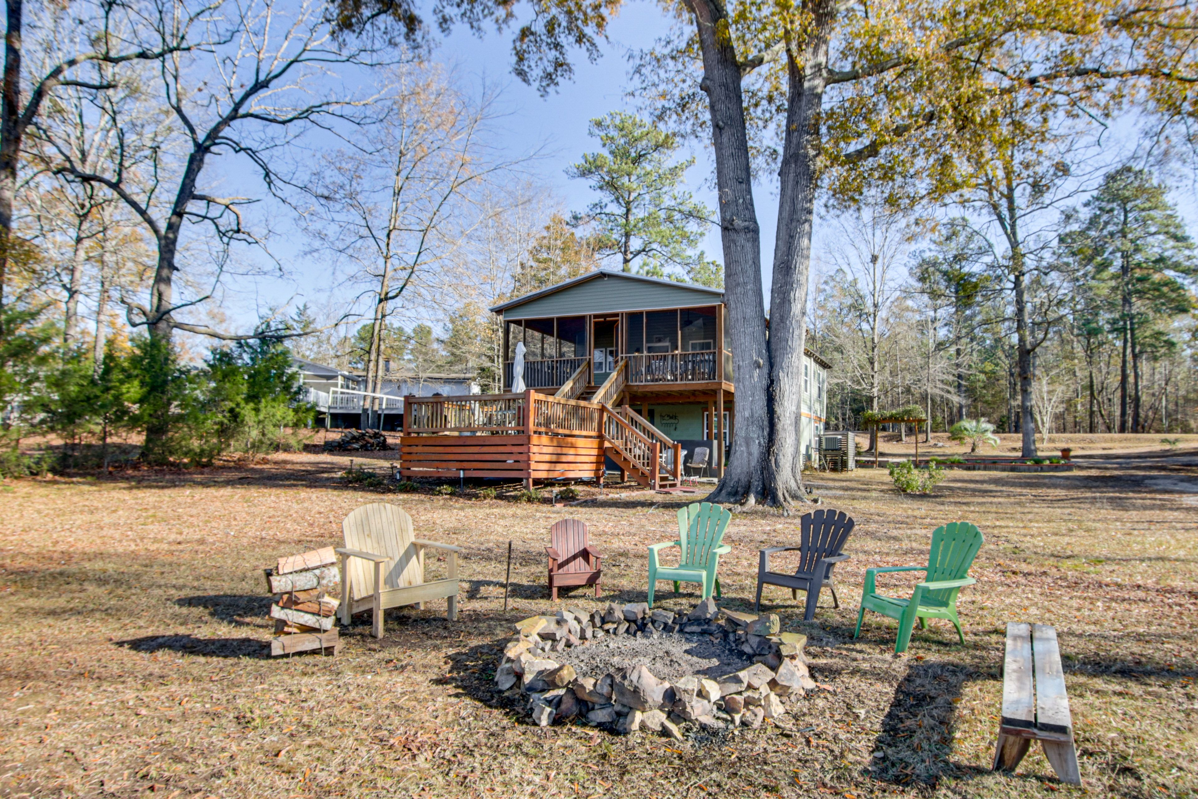 House Exterior | Fire Pit