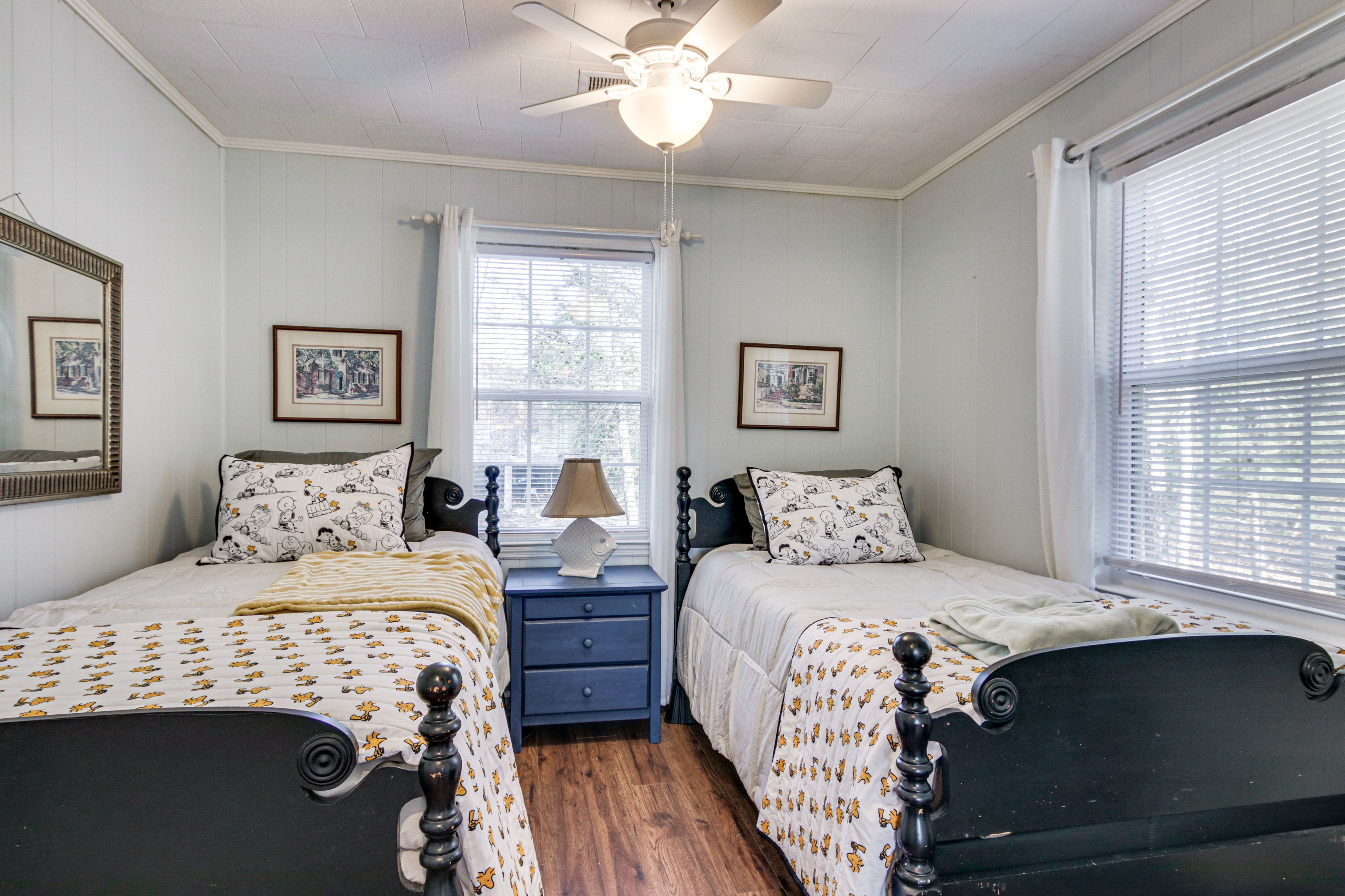 Bedroom 4 | 2 Twin Beds | Main Floor