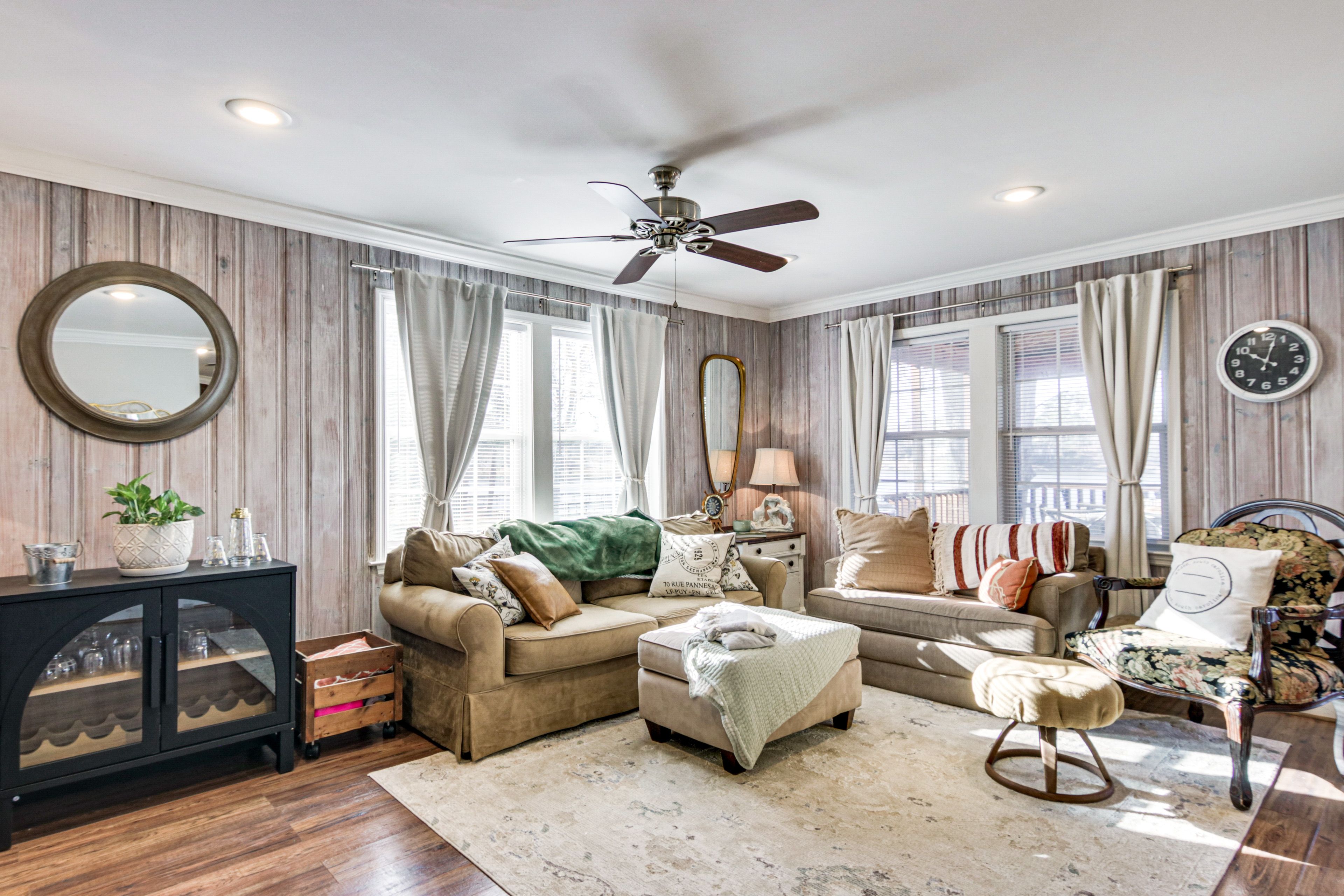 Living Area | TV | Books | Board Games