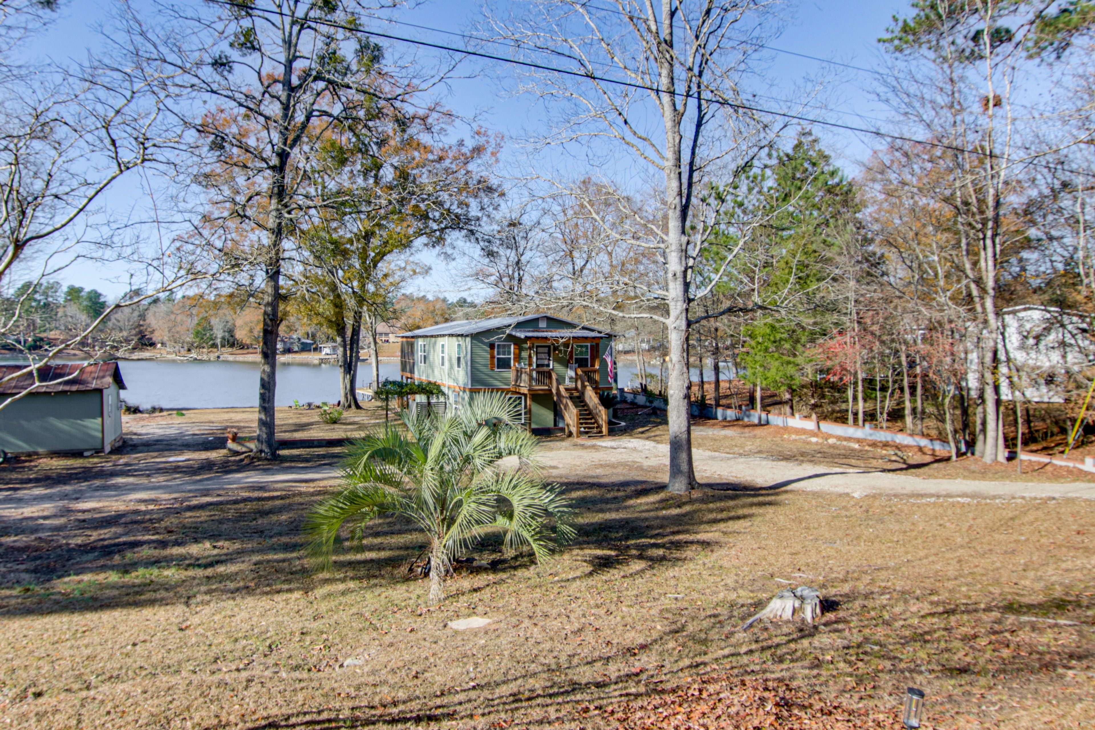 Parking | Driveway (4 Vehicles)