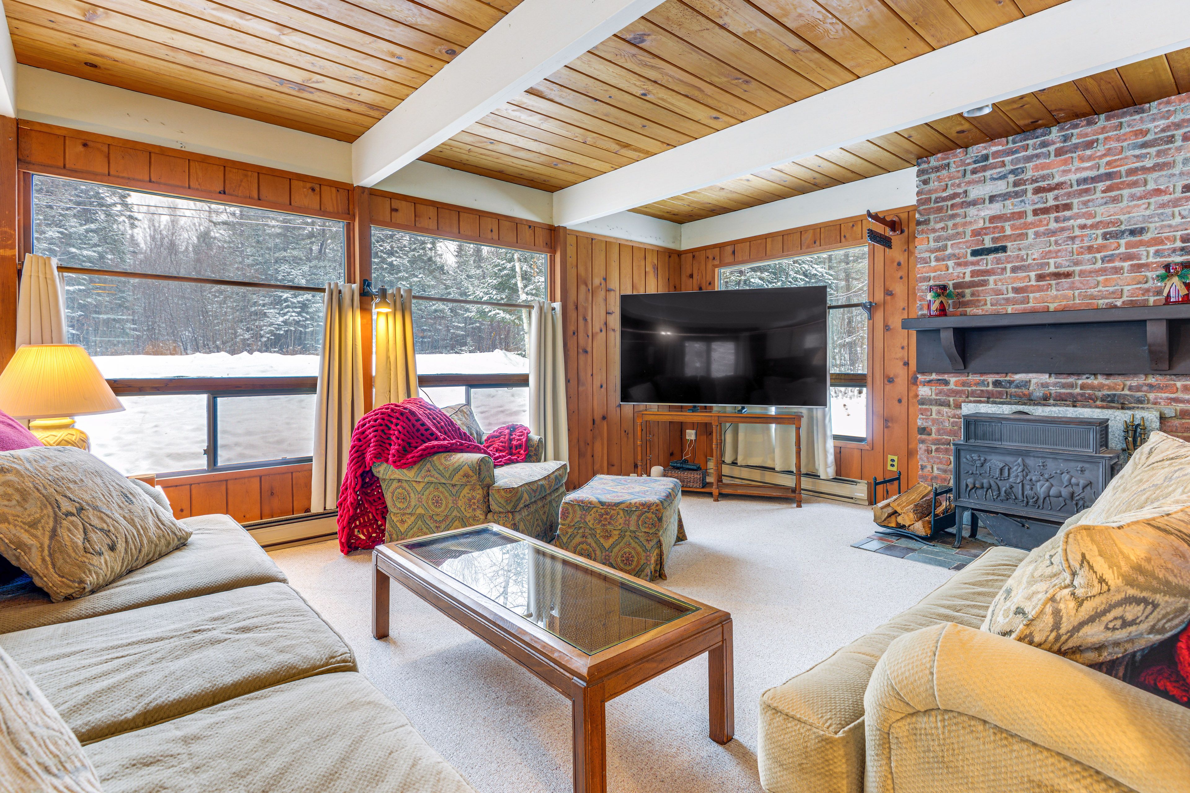 Living Area | TV | Wood-Burning Stove | Board Games