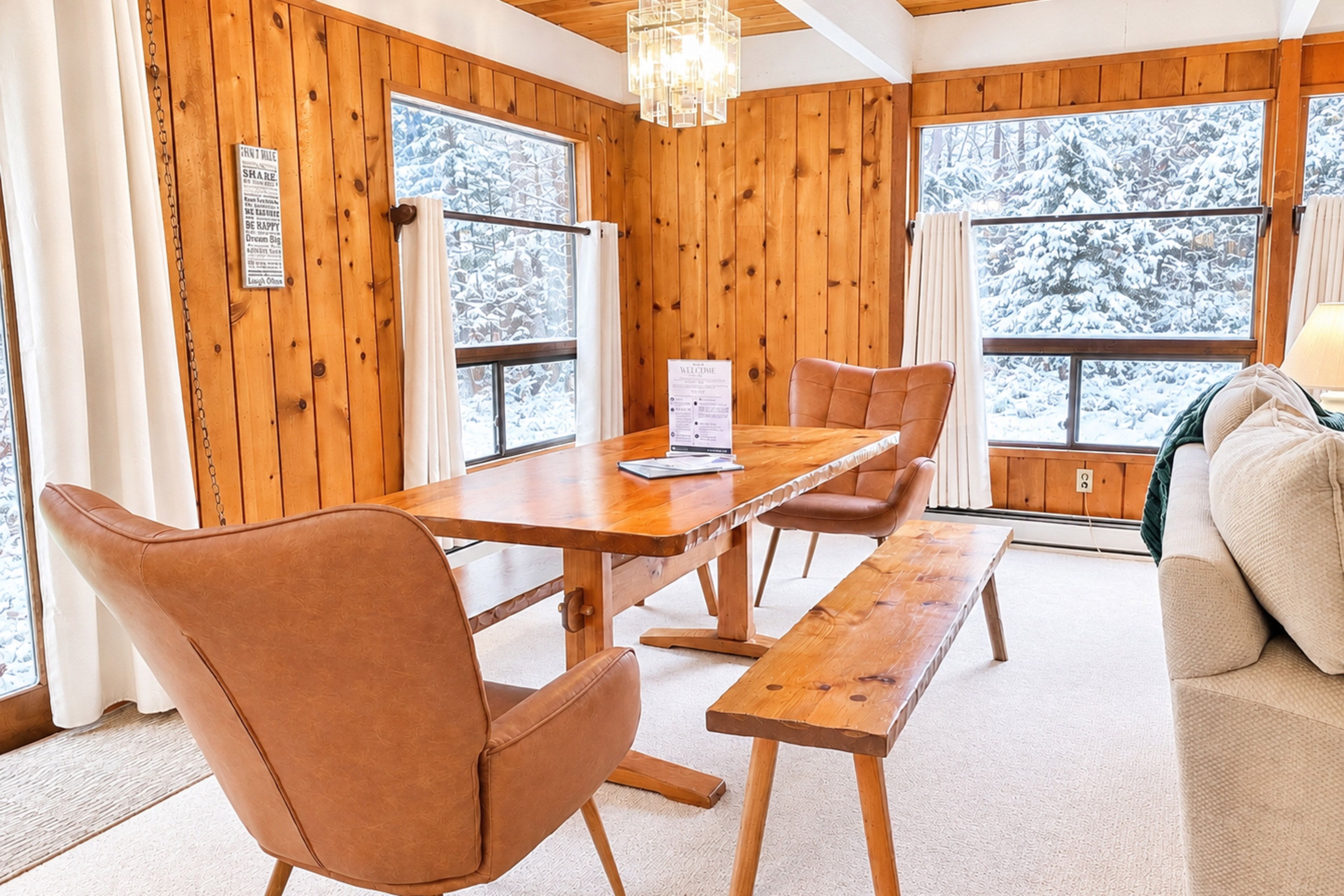 Dining Area | 1st Floor
