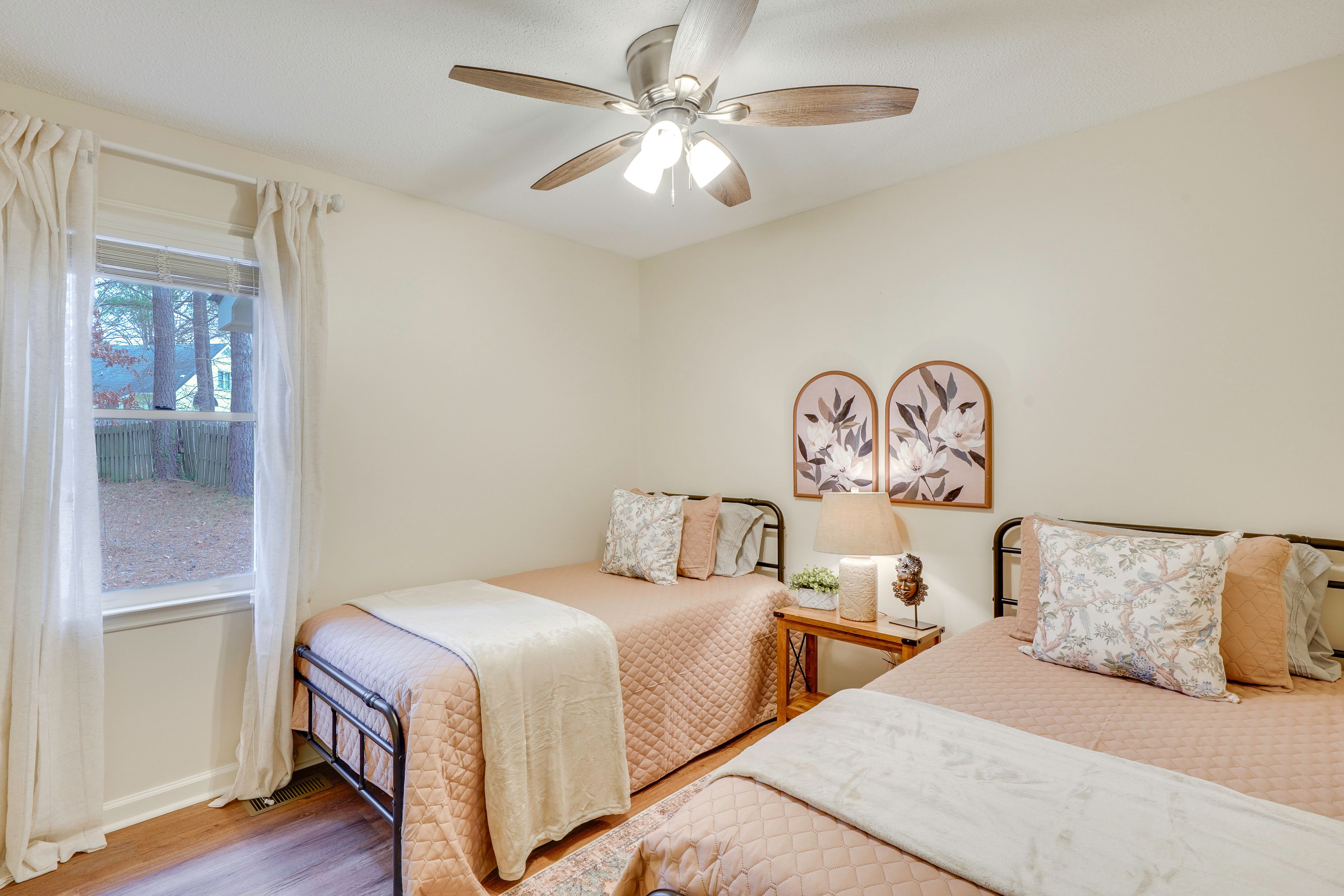 Bedroom 3 | 2 XL Twin Beds