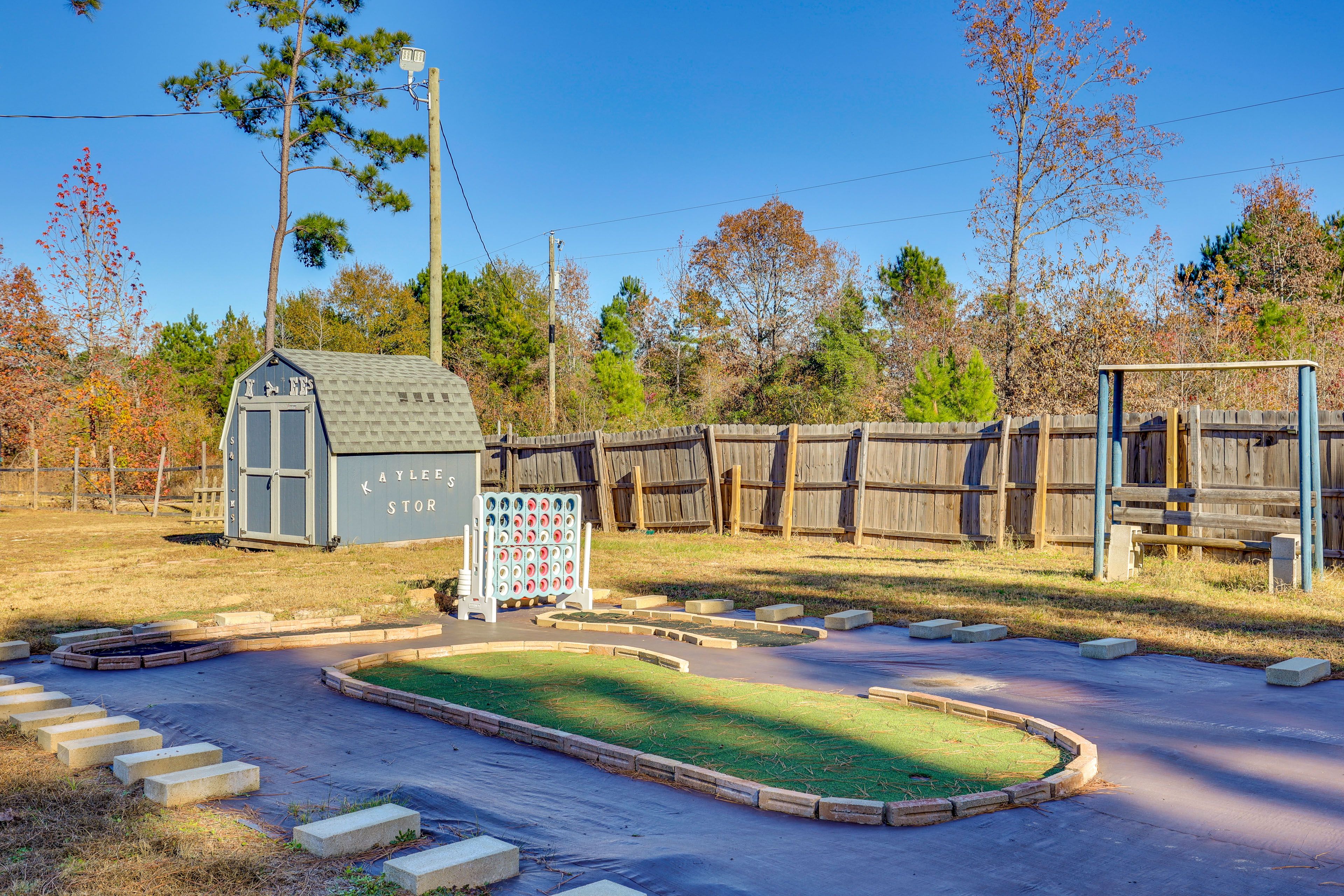 Angela's Village | Shared Mini Golf Course