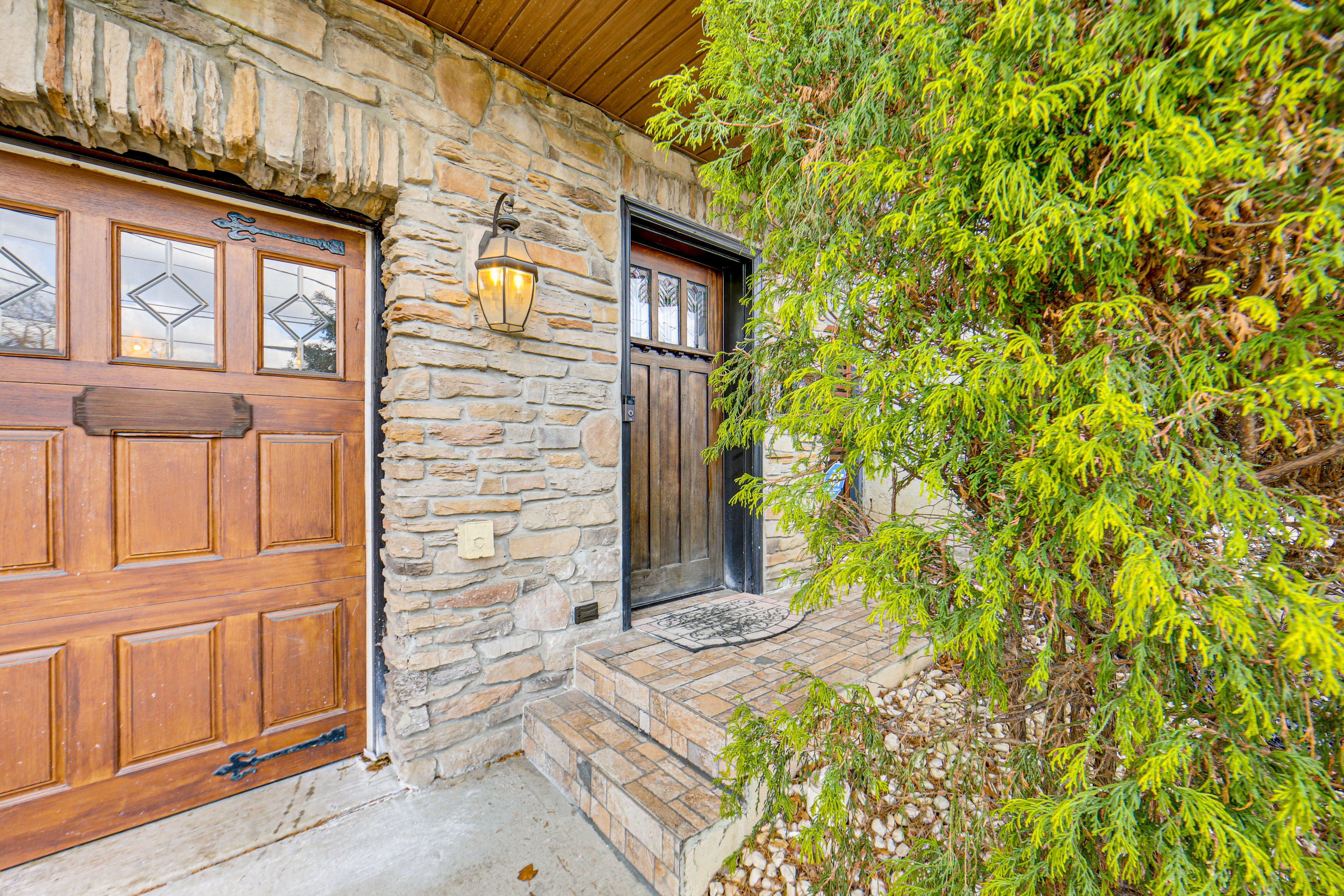 Parking | Garage (1 Vehicle) | Free Street Parking (First-Come, First-Served)