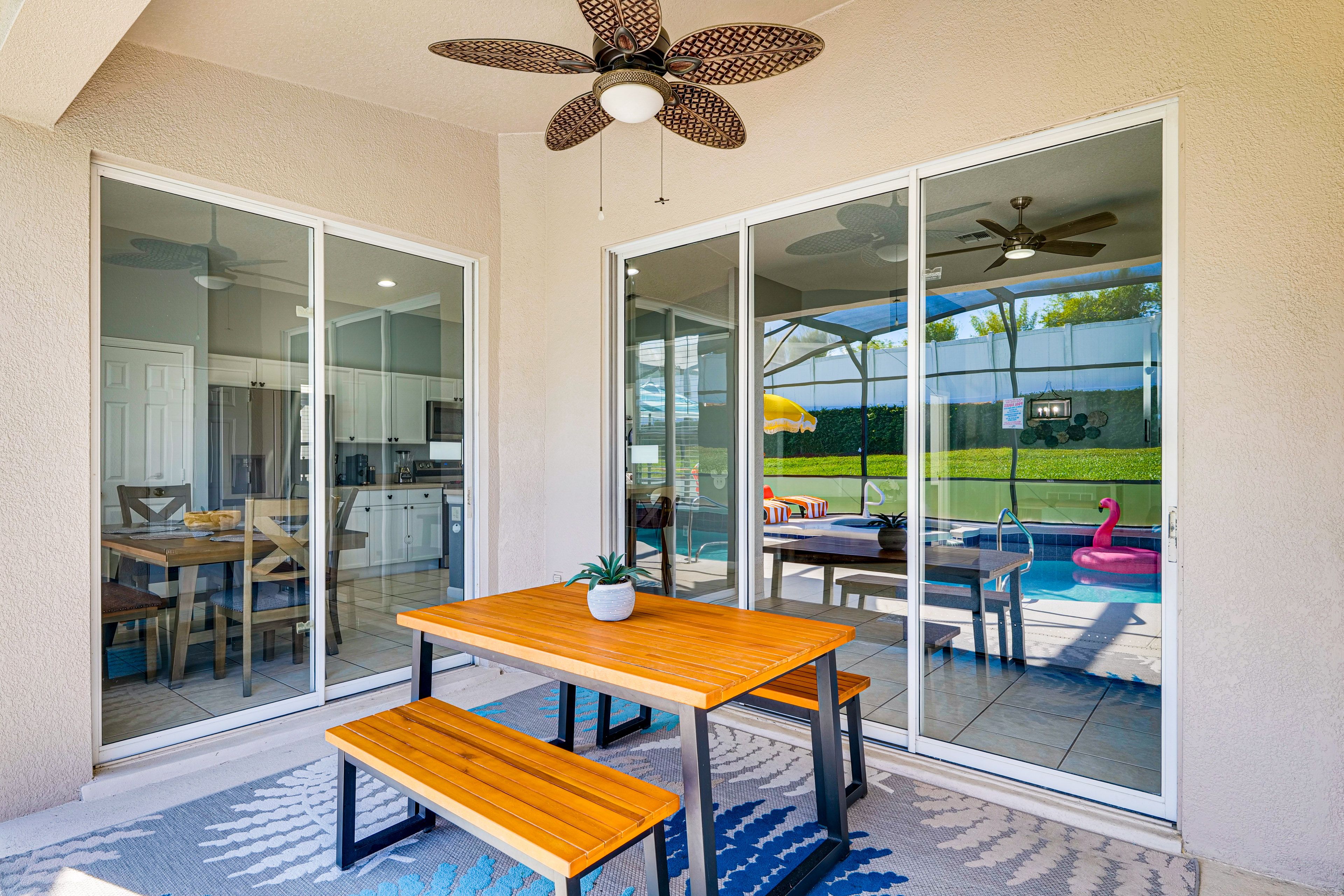 Lanai | Dining Areas | Lounge Seating