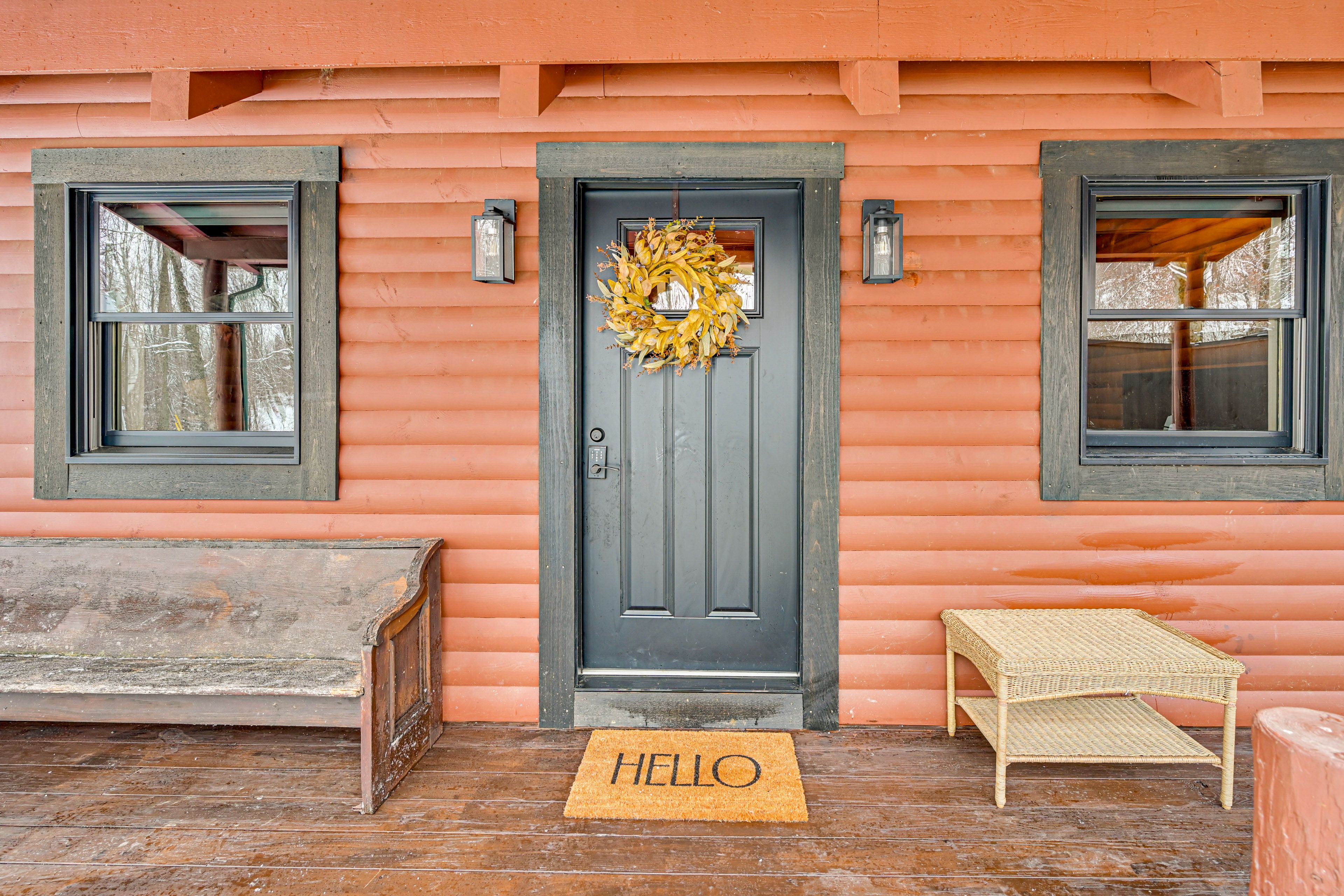 Cabin Exterior | Keyless Entry