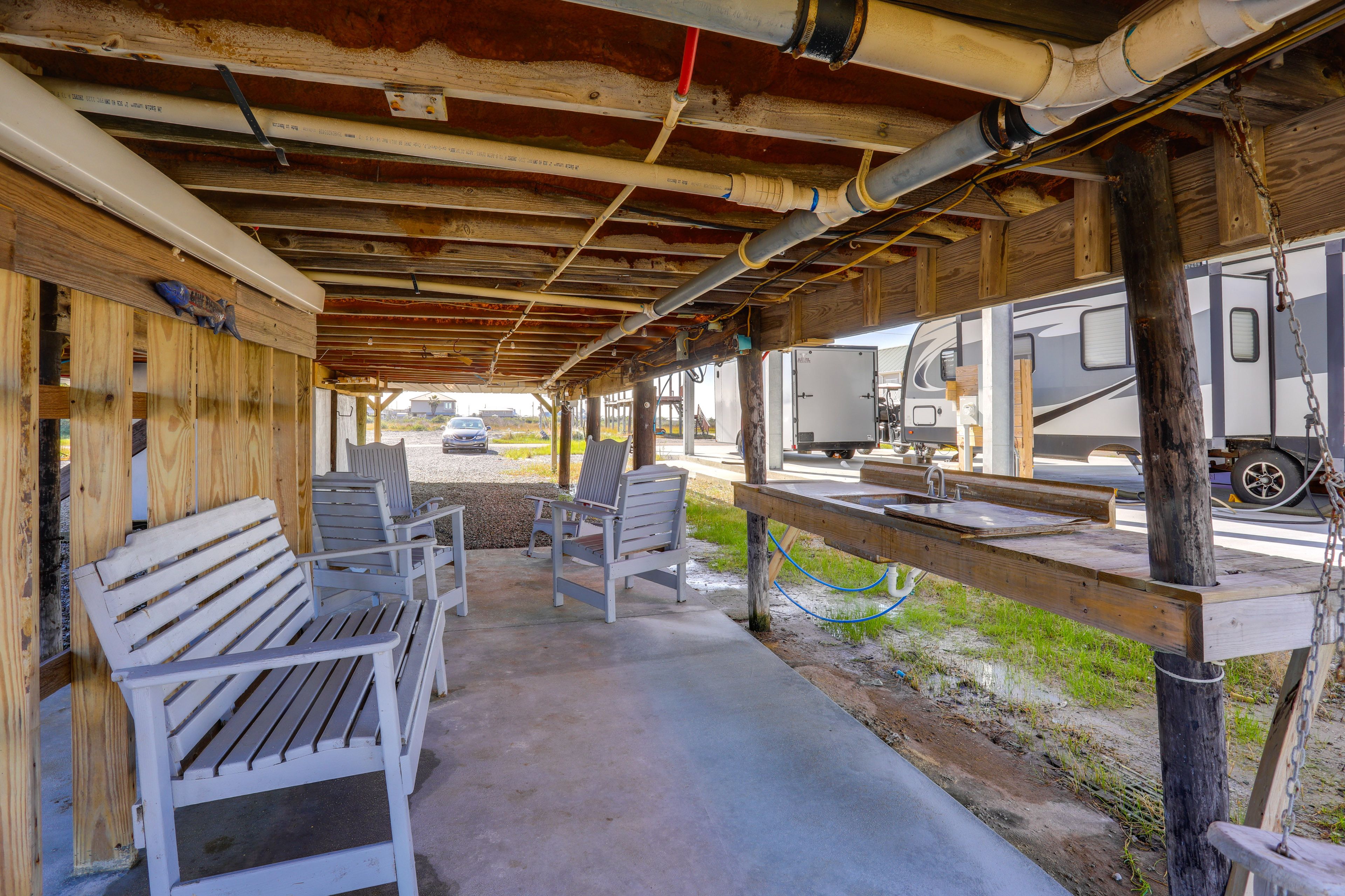 Patio | Fish Cleaning Station