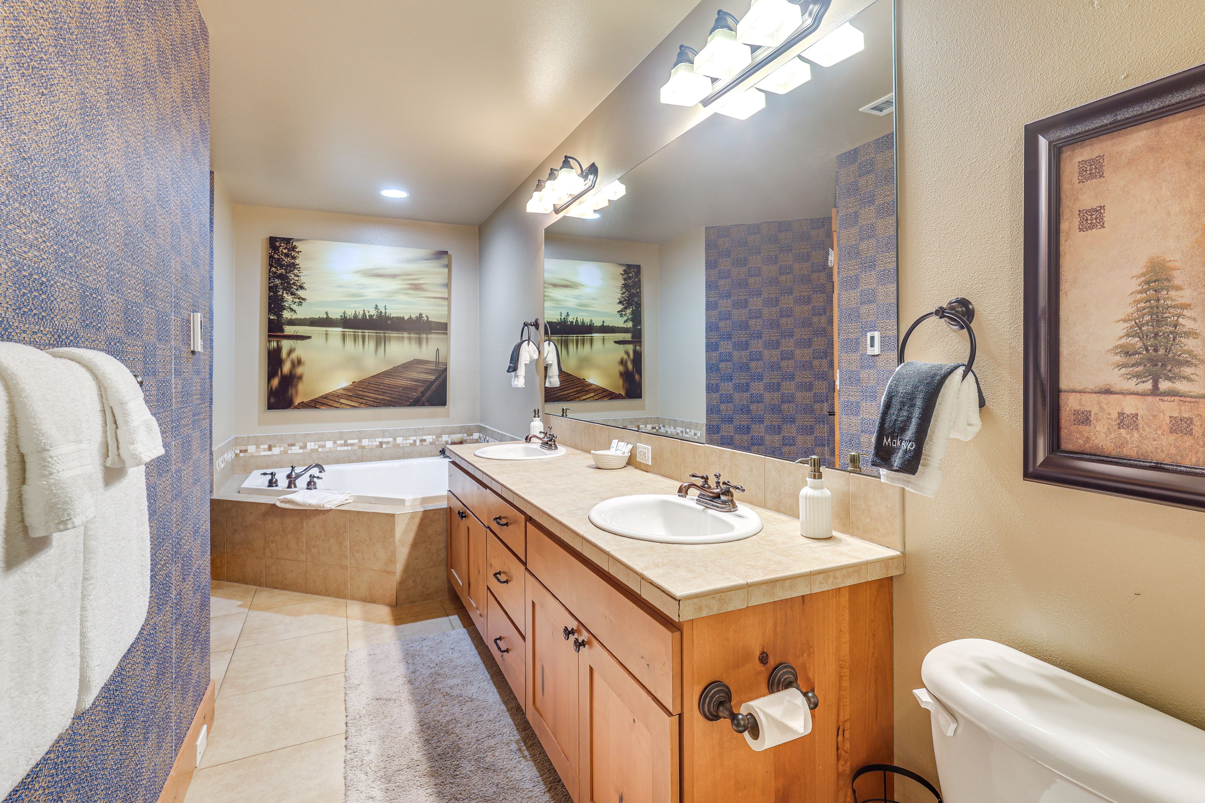 Full Bath | Upper Level