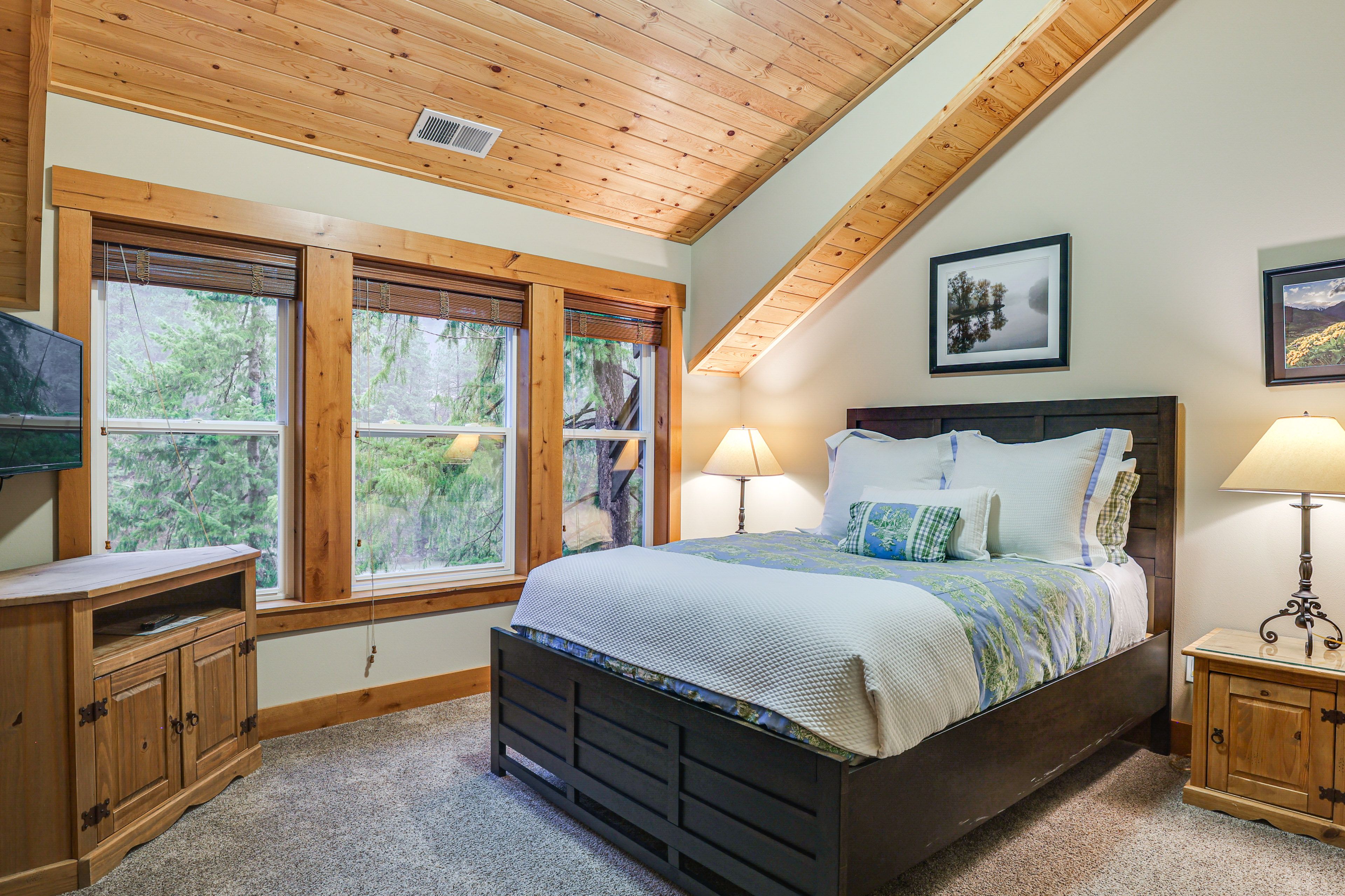 Bedroom 5 | King Bed | Upper Level