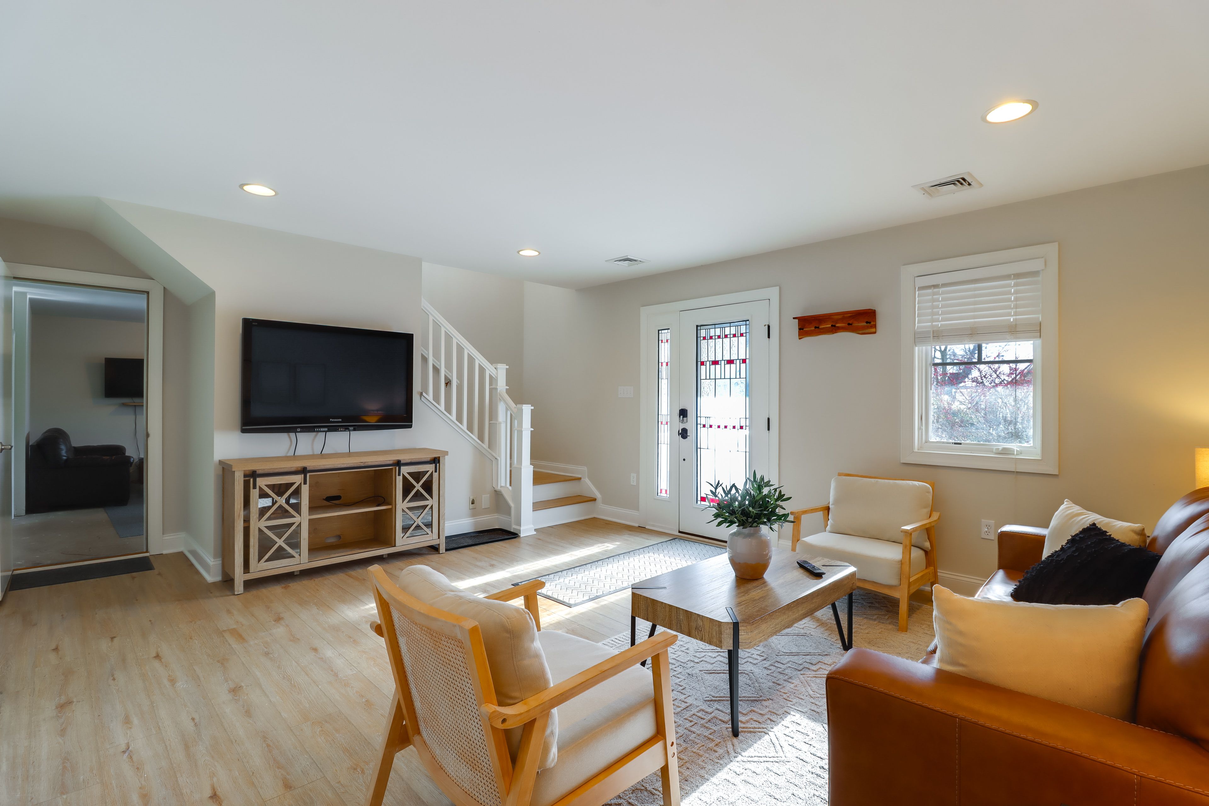 Family Room | Smart TV | 1st Floor